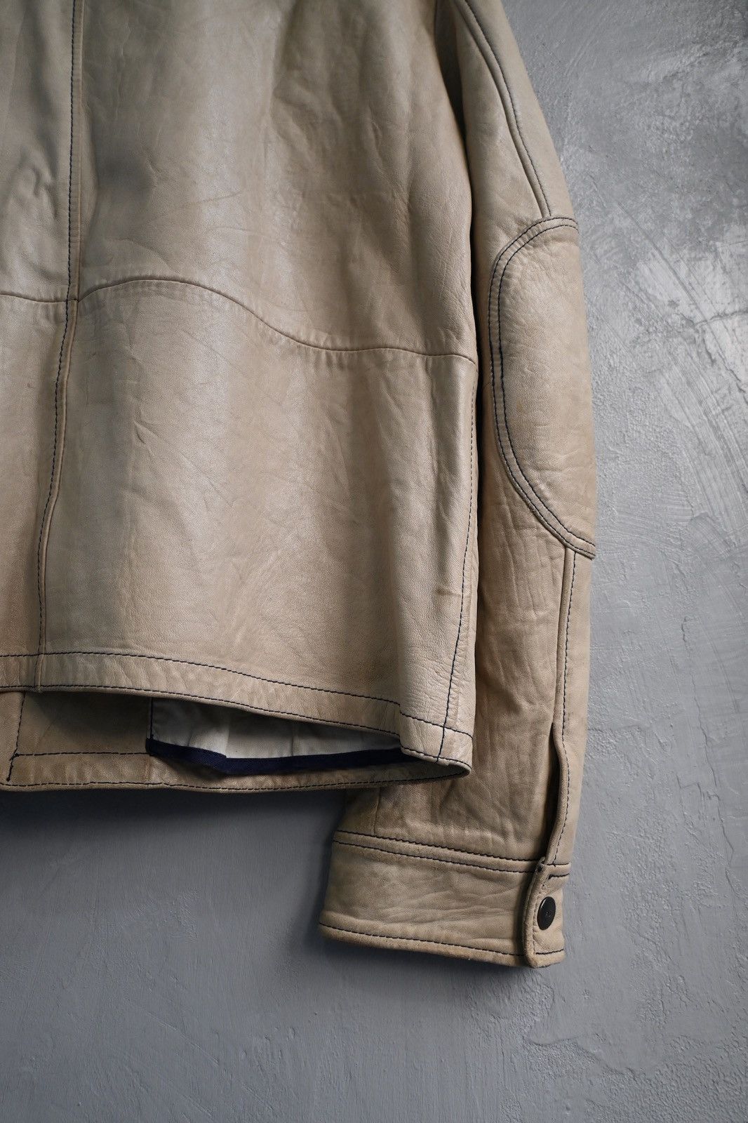 Emporio Armani Emporio Armani 2000’s natural distressed lamb leather jacket Size US M / EU 48-50 / 2 - 11 Thumbnail