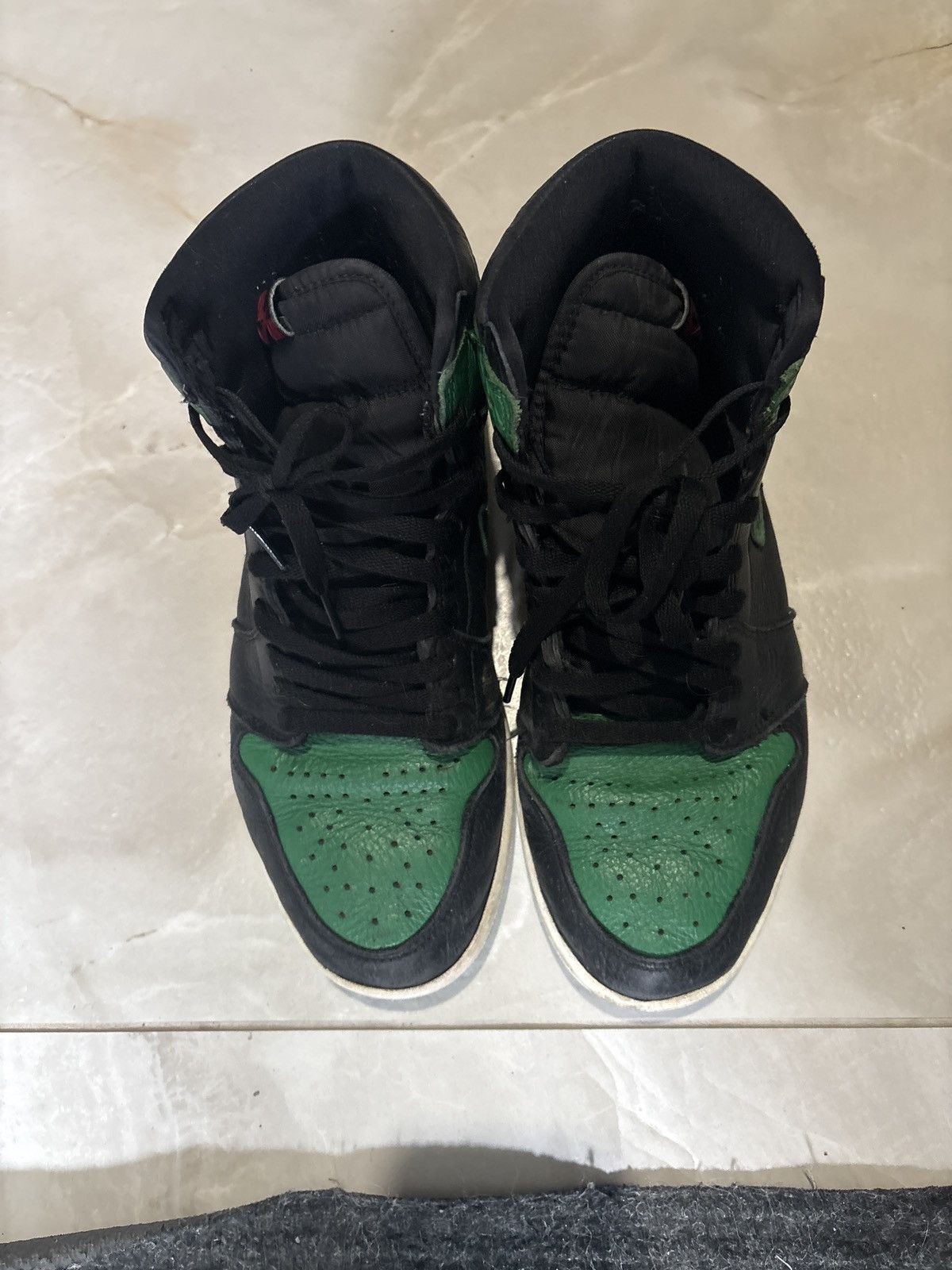 Jordan Brand Jordan 1 Retro High Pine Green Size US 9 / EU 42 - 8 Thumbnail