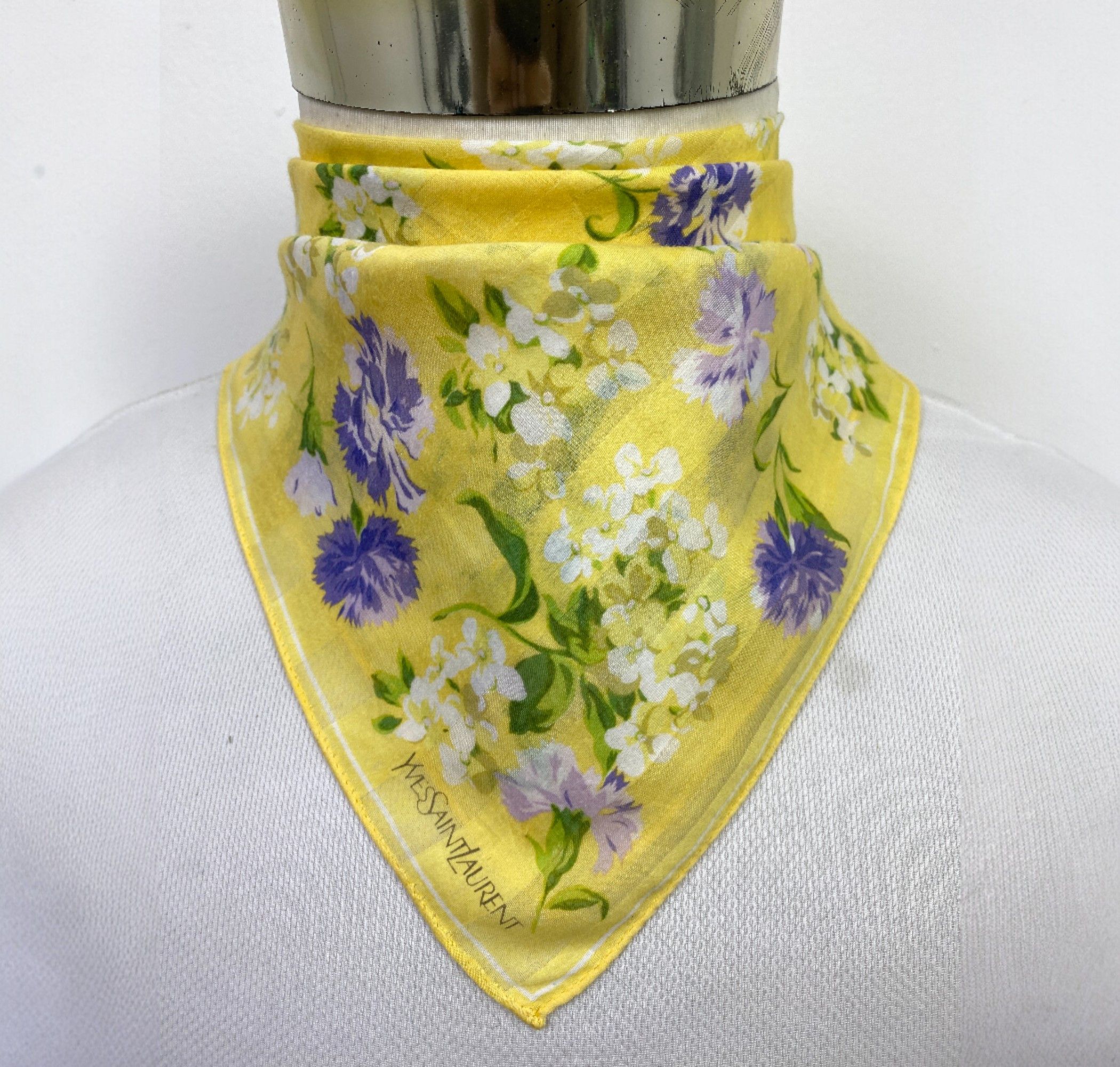 Yves Saint Laurent Vintage Yves Saint Laurent Handkerchief KT0072 Size ONE SIZE - 1 Thumbnail
