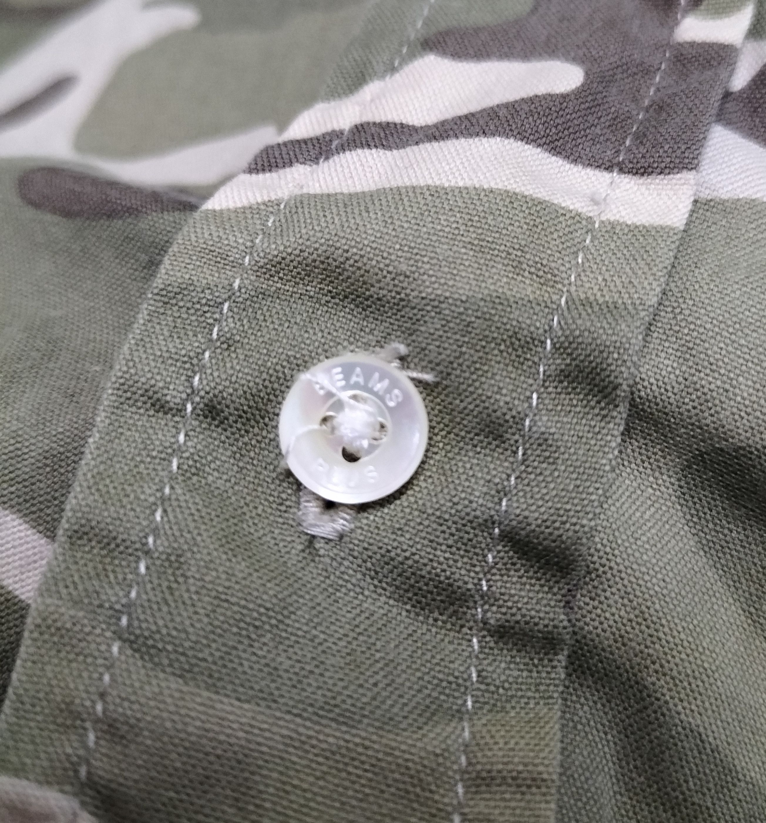 Beams Plus Beams plus camouflage button down shirt Size US M / EU 48-50 / 2 - 6 Thumbnail