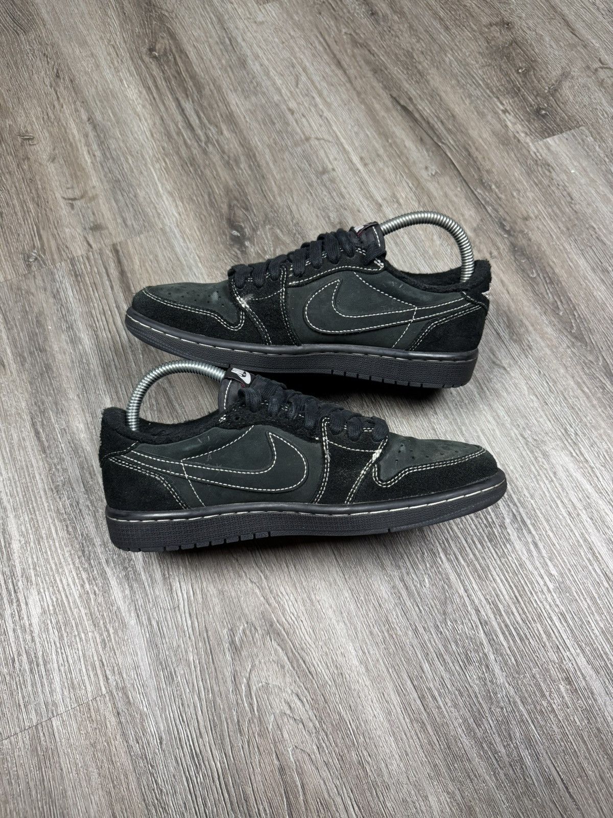 Jordan Brand × Travis Scott Jordan 1 Retro Low OG SP Travis Scott Black Phantom Size 6 Size US 6 / EU 39 - 3 Thumbnail