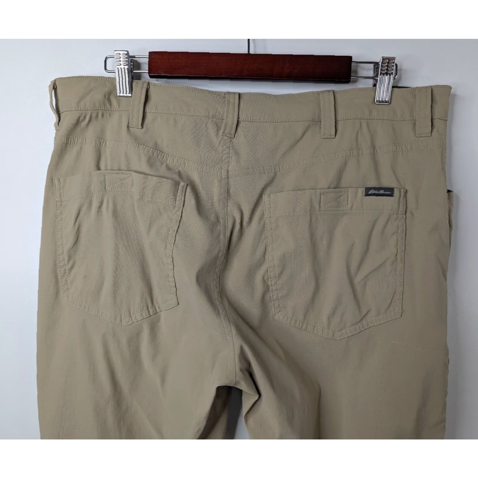 Eddie Bauer EDDIE BAUER Men’s Tech Pants Sz 36x32 Beige Nylon Stretch Outdoor Hiking Fishing Size US 36 / EU 52 - 5 Thumbnail