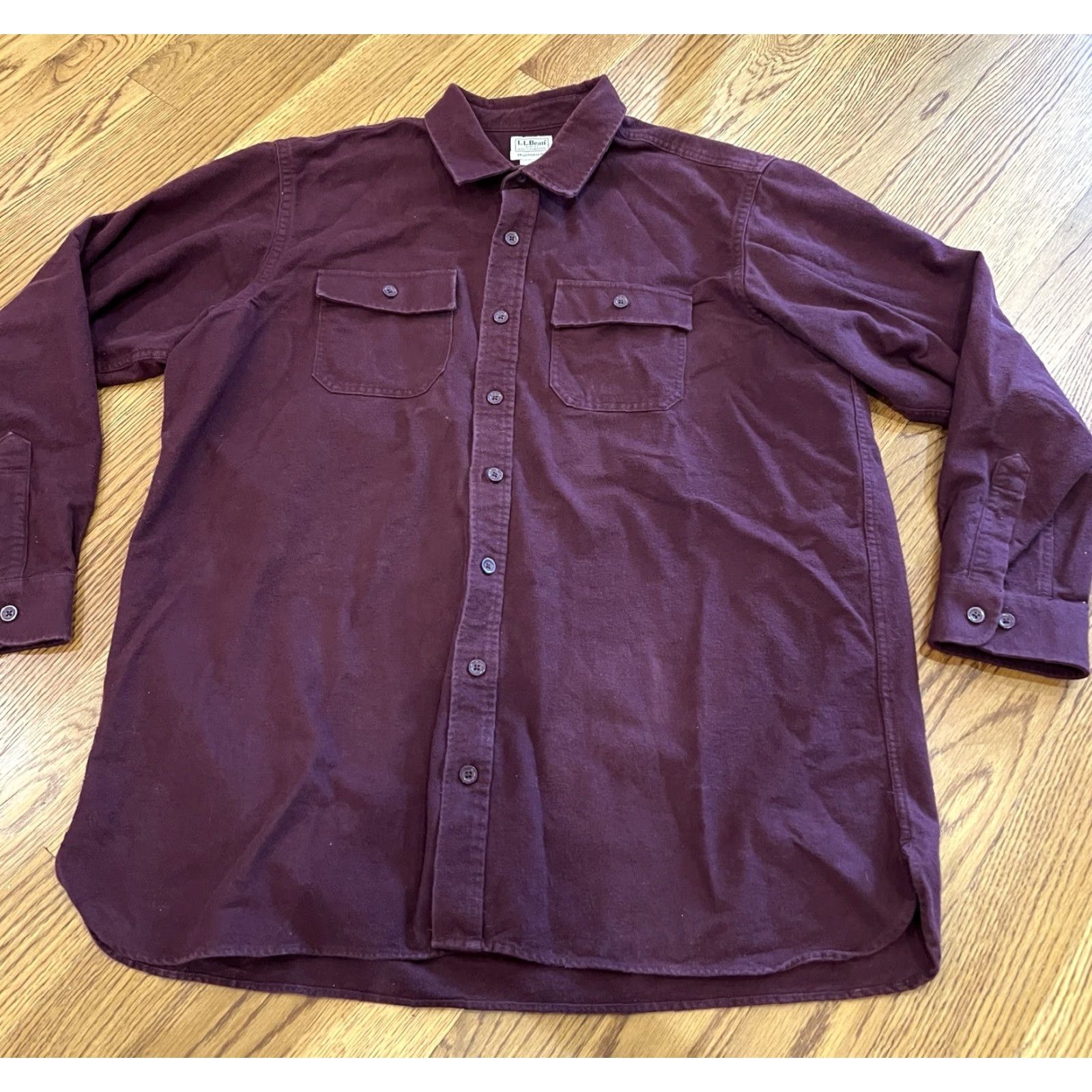 Vintage LL Bean Chamois Cloth Shirt Mens 2XLT Maroon Flannel Long Sleeve Button-Up Regular Fit USA Theme Casual Workwear Weatherproof Size US XXL / EU 58 / 5 - 2 Thumbnail