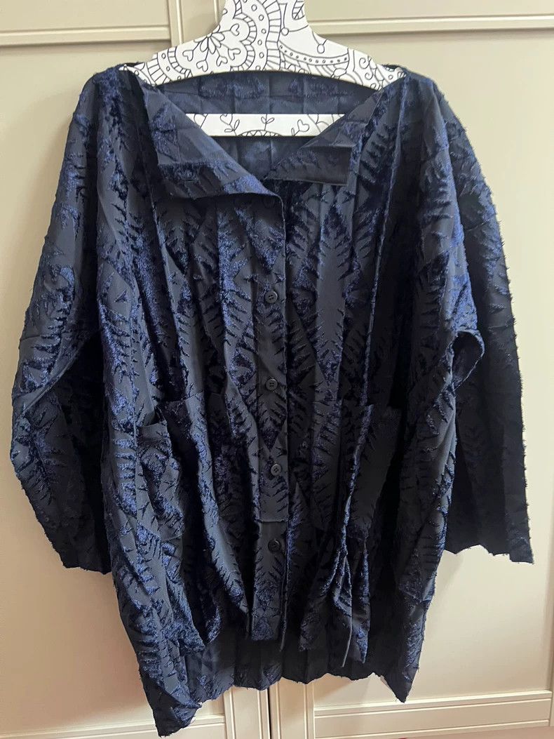 Issey Miyake Issey Miyake size:one size Blue velvet pleated coat Size XS / US 0-2 / IT 36-38 - 2 Thumbnail