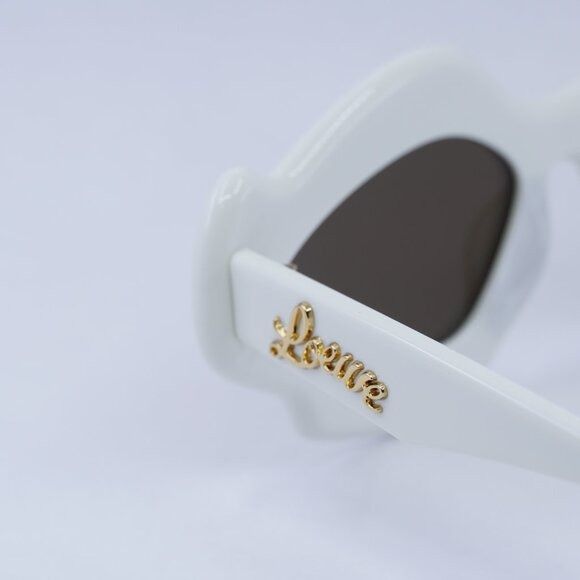 Loewe Loewe LW40109U 21E Sunglasses - Ivory Frame Size ONE SIZE - 9 Thumbnail