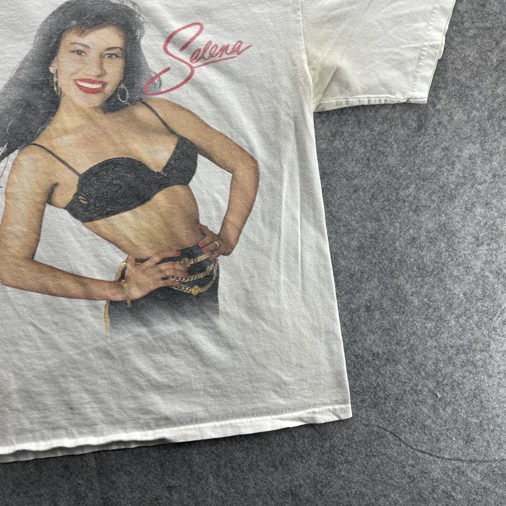Vintage VINTAGE Selena T-Shirt Mens Medium White Graphic Tee 90s Latin Music Icon Official Merchandise Size US M / EU 48-50 / 2 - 3 Thumbnail