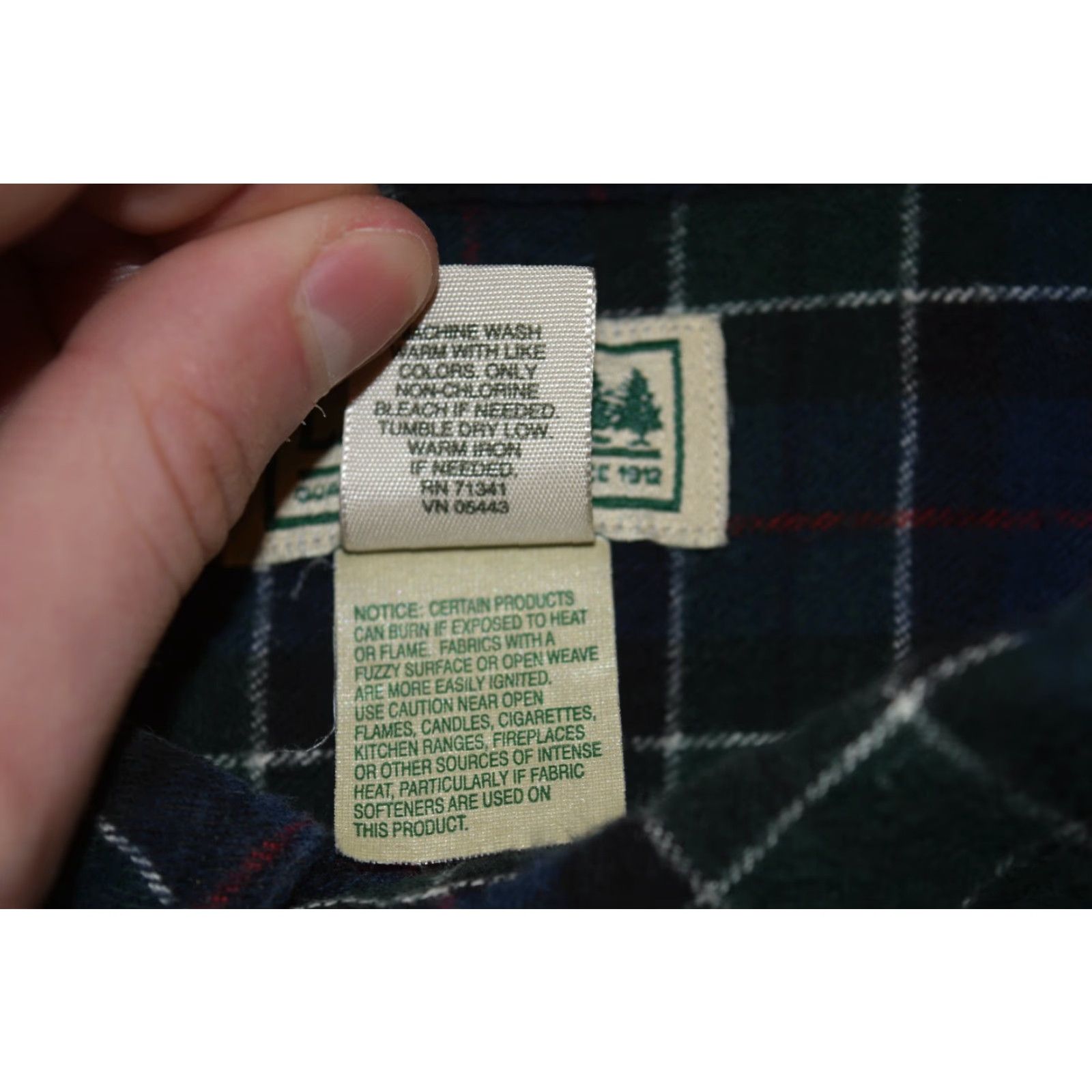 Vintage LL BEAN Mens Shirt Flannel Button-Up Plaid Long Sleeve Dark Green Blue Red XL Outdoors Size US XL / EU 56 / 4 - 7 Thumbnail
