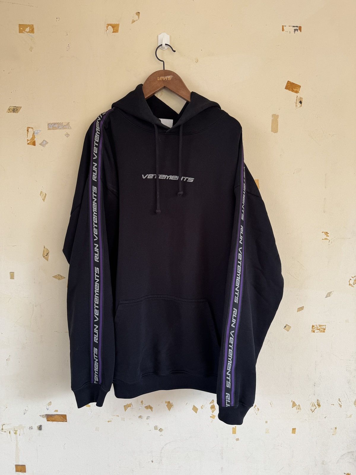 VETEMENTS RUSSIAN IDOL 2019 パーカー ブラック Vetements Vetements Russian Idol Zip Up Hoodie SS19 | Grailed
