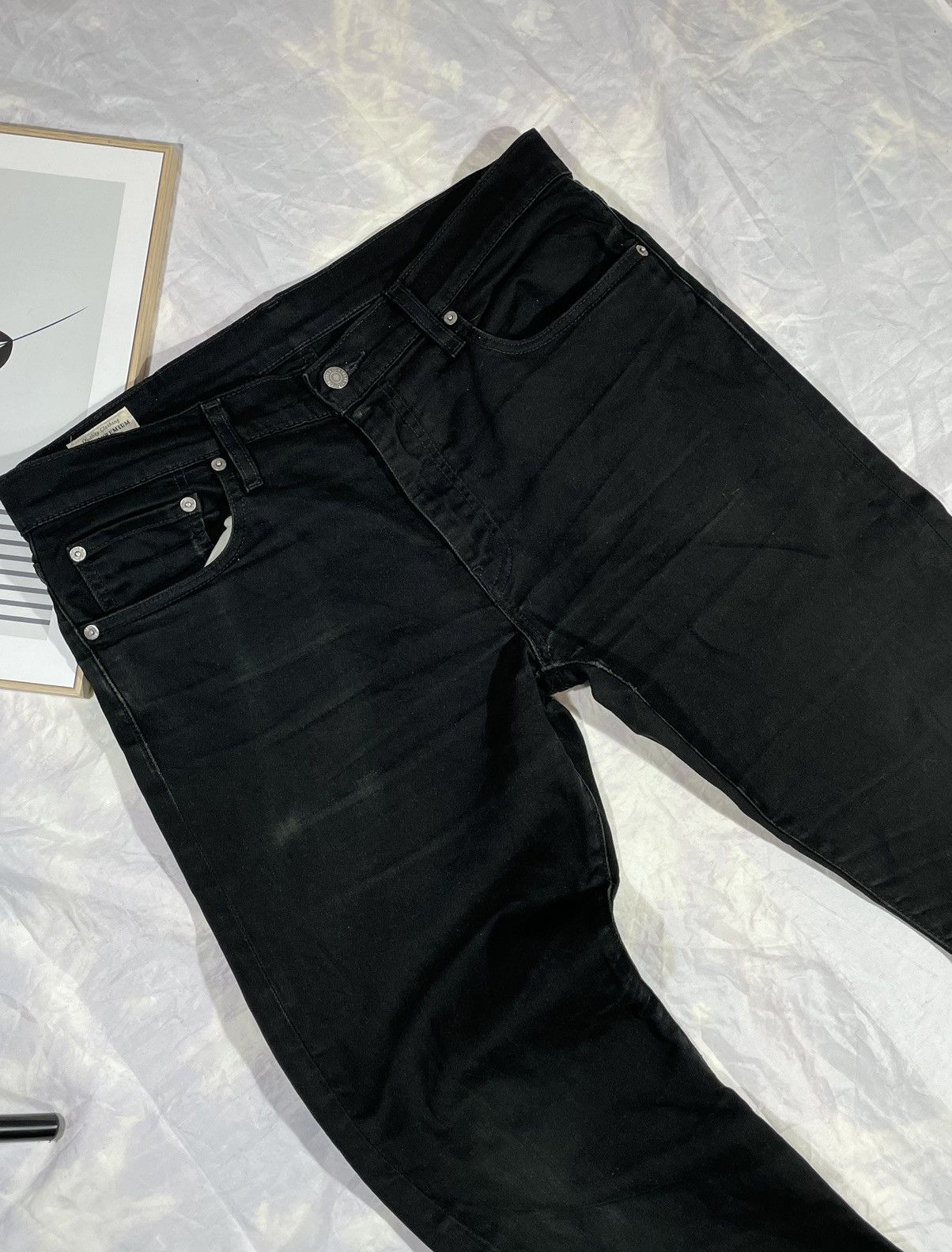 Levi's × Vintage Men's Levi’s 512 Vintage Black Denim Jeans – W33 L32 Size US 33 - 3 Thumbnail