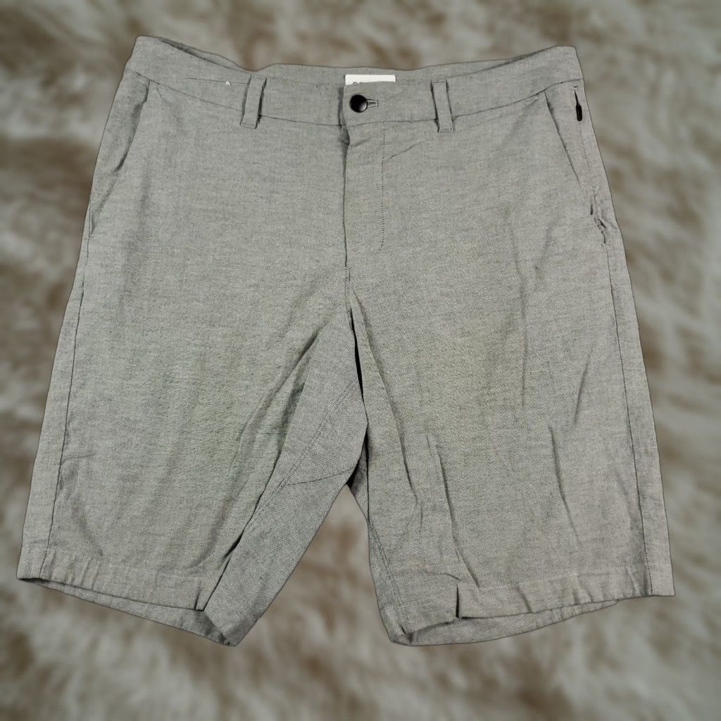 Lululemon Lululemon Mens Shorts Size 34 Gray Tech Chino Flat Front Belt Loops Logo Casual Business Formal Workwear Size US 34 / EU 50 - 1 Thumbnail