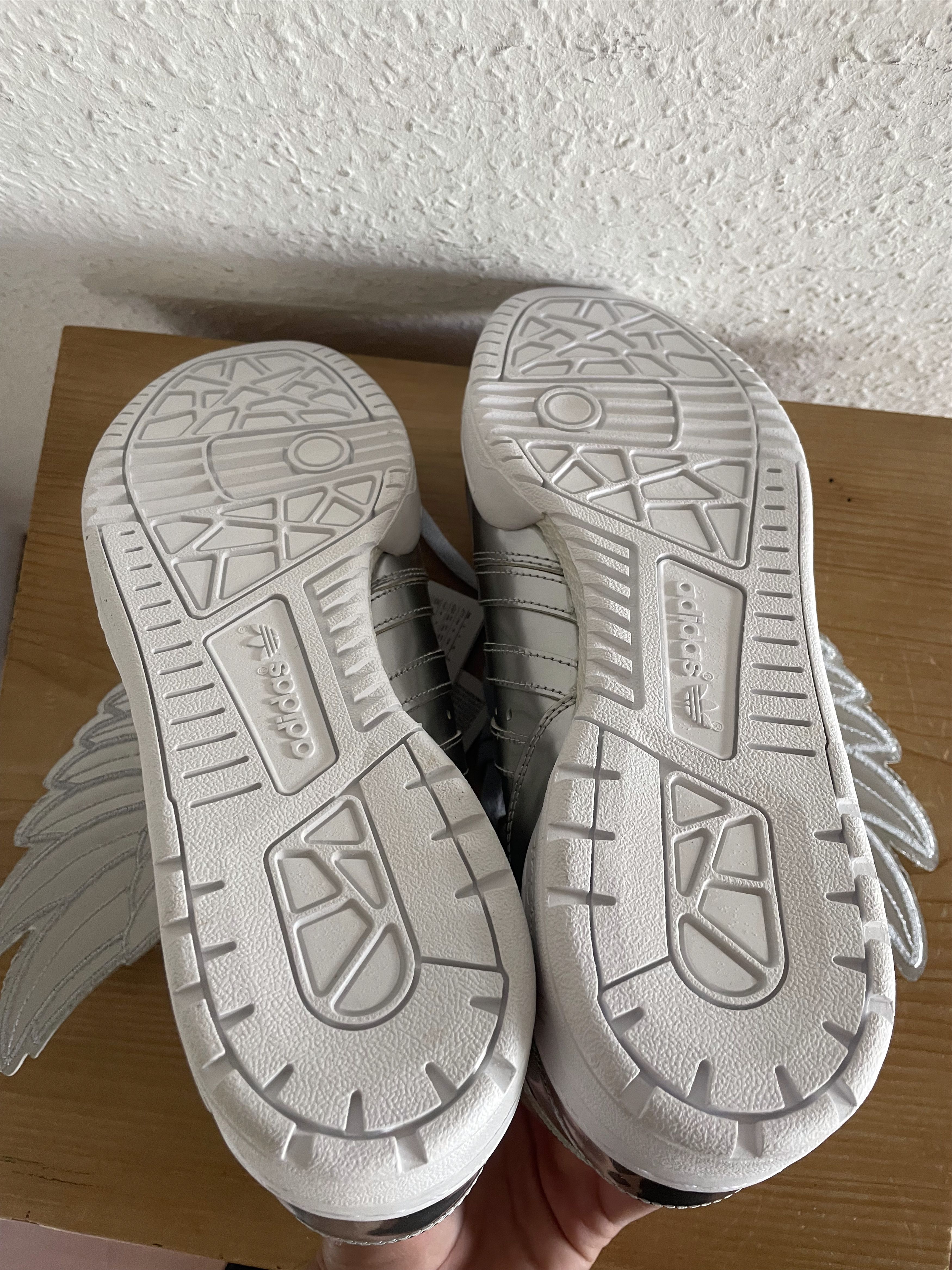 Adidas × Jeremy Scott Wings 1.0 Silver Metallic Size US 11 / EU 44 - 17 Thumbnail