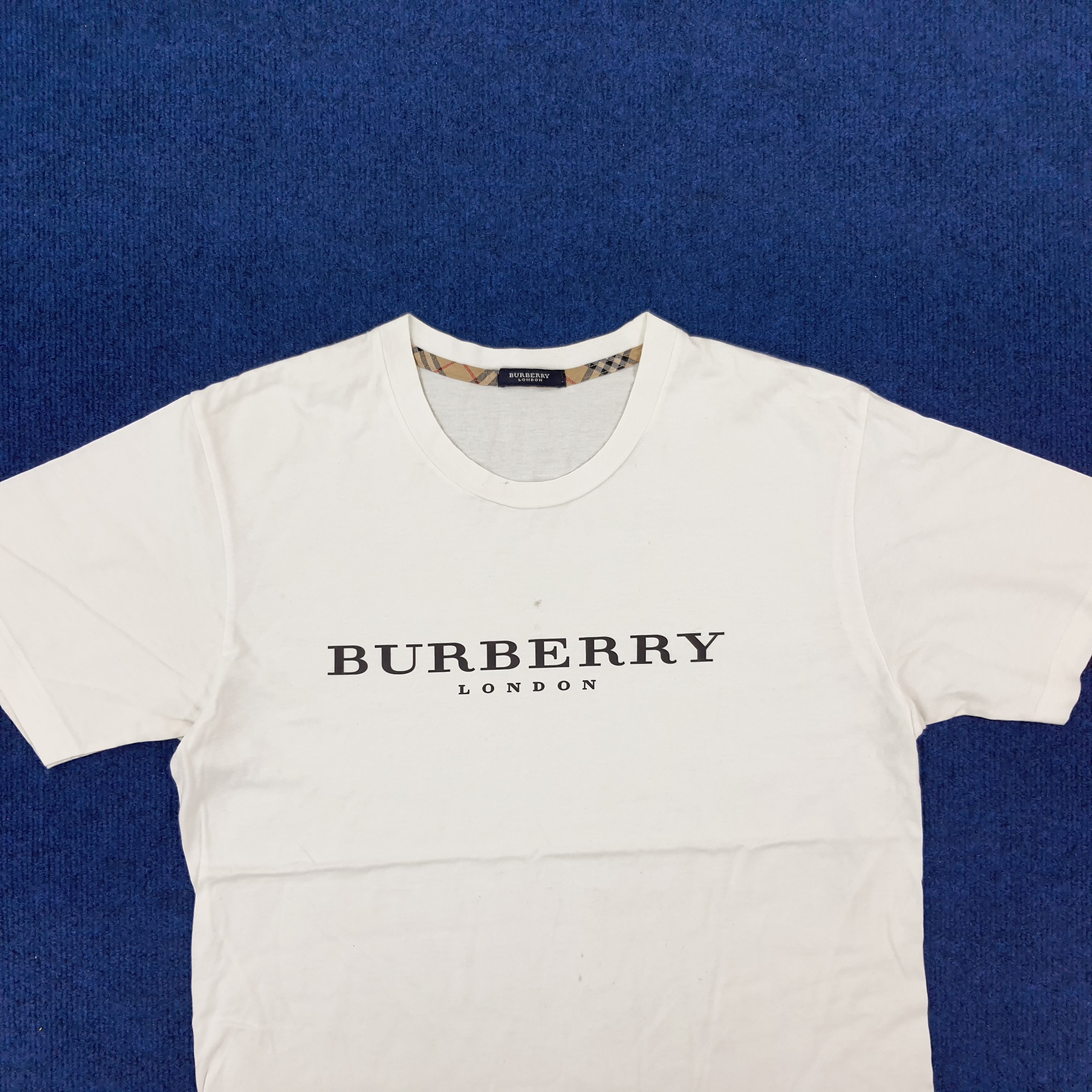 Burberry × Vintage Vintage Burberry London Nova Check Designer Tshirt Size US M / EU 48-50 / 2 - 2 Thumbnail