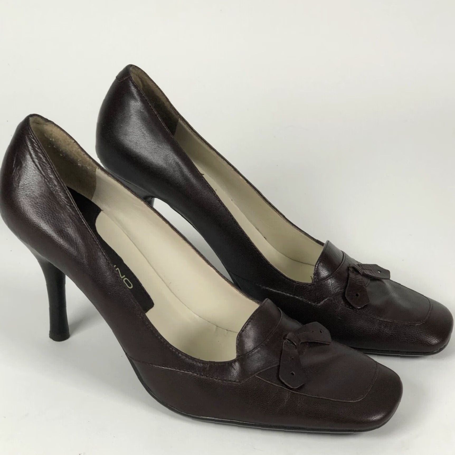 Vintage VINTAGE Bandolino Womens Pumps Brown Leather Bow Square Toe Heels 8 M Clampbow? Size US 8 / IT 38 - 2 Thumbnail