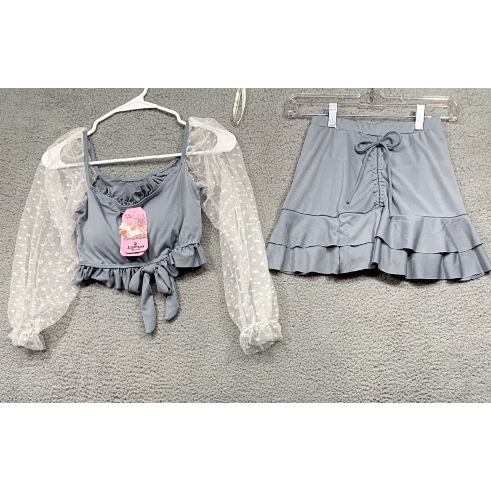 Vintage Lzhua 2-Piece Swimsuit Women's XS Gray Lacy Sleeves Boy Shorts Under Skirt NWT Vintage: No (if applicable) Size 26" / US 2 / IT 38 - 2 Thumbnail
