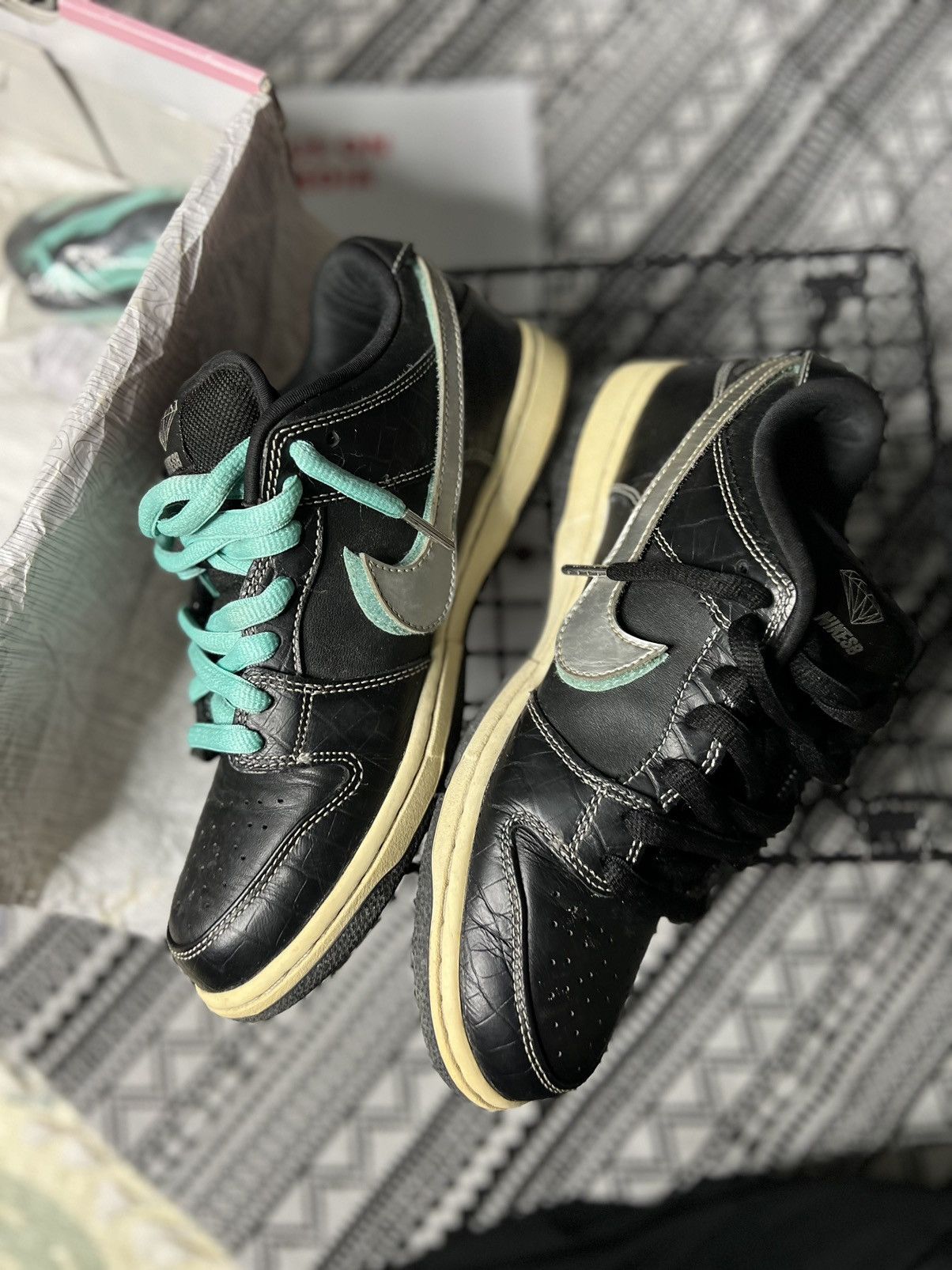 Diamond Supply Co. × Nike Nike Sb Dunk Low X Diamond Supply Size US 7.5 / EU 40-41 - 11 Thumbnail