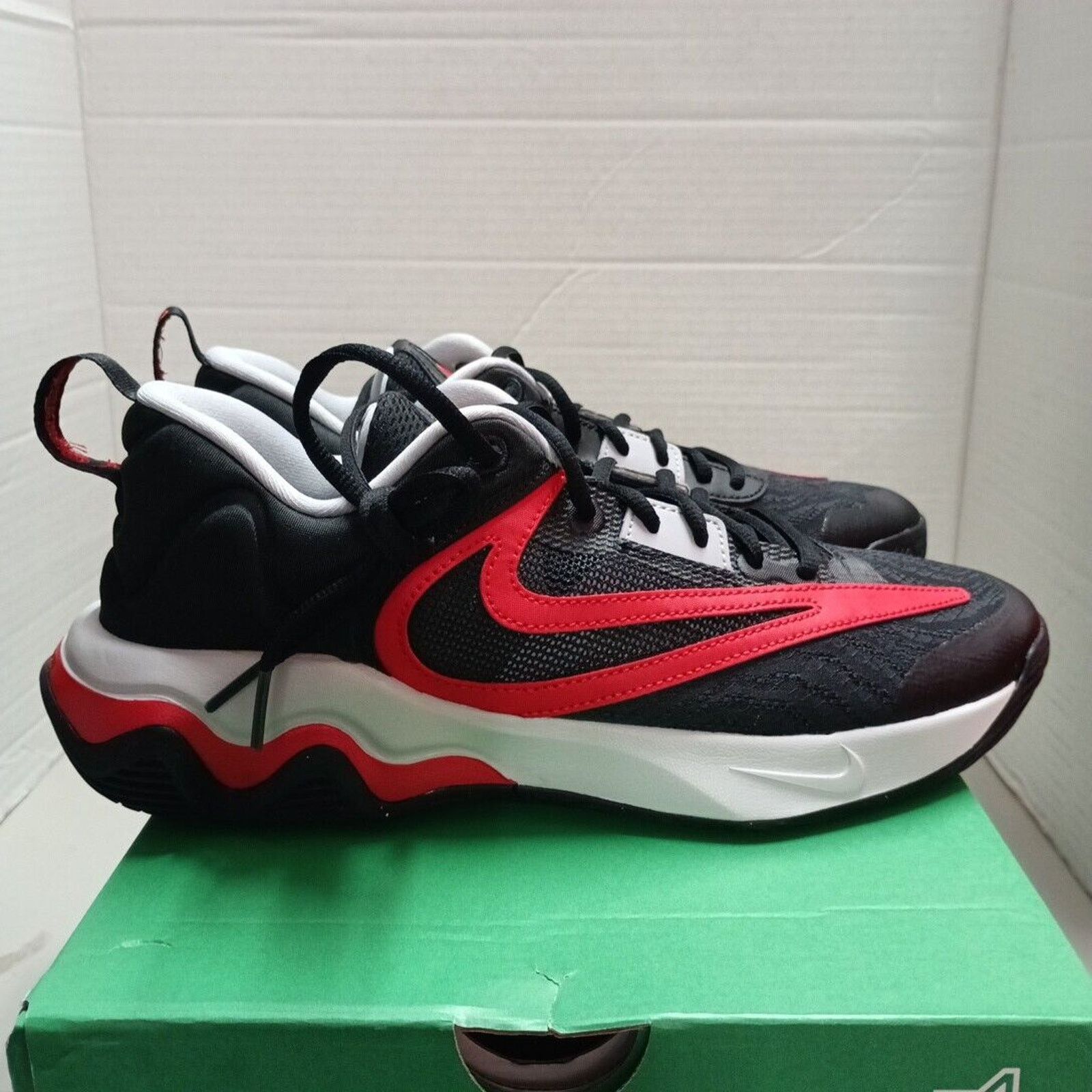 Nike Nike Giannis Immortality 3 Men's Size 9 Black University Red Size US 9 / EU 42 - 2 Thumbnail