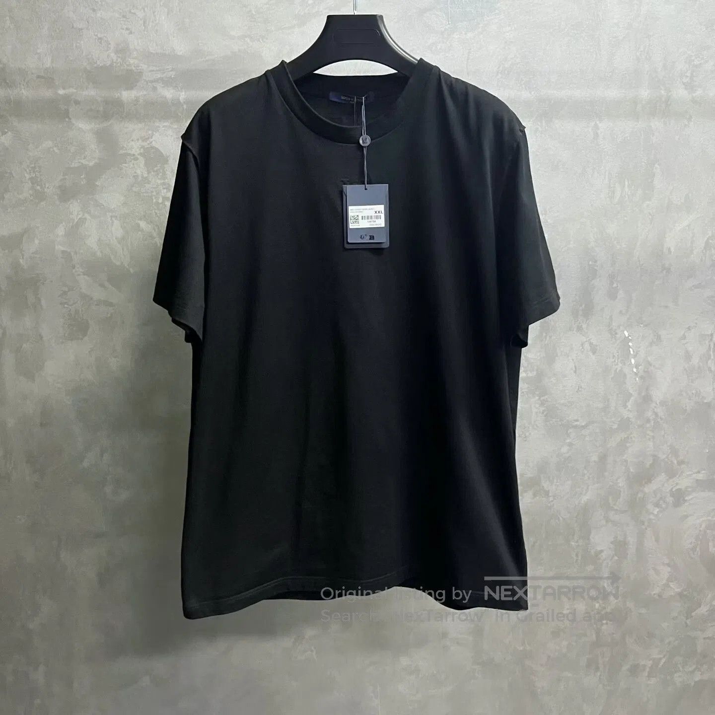 Louis Vuitton Louis Vuitton Brand logo detail on a short-sleeved T-shirt Size US XXL / EU 58 / 5 - 1 Thumbnail