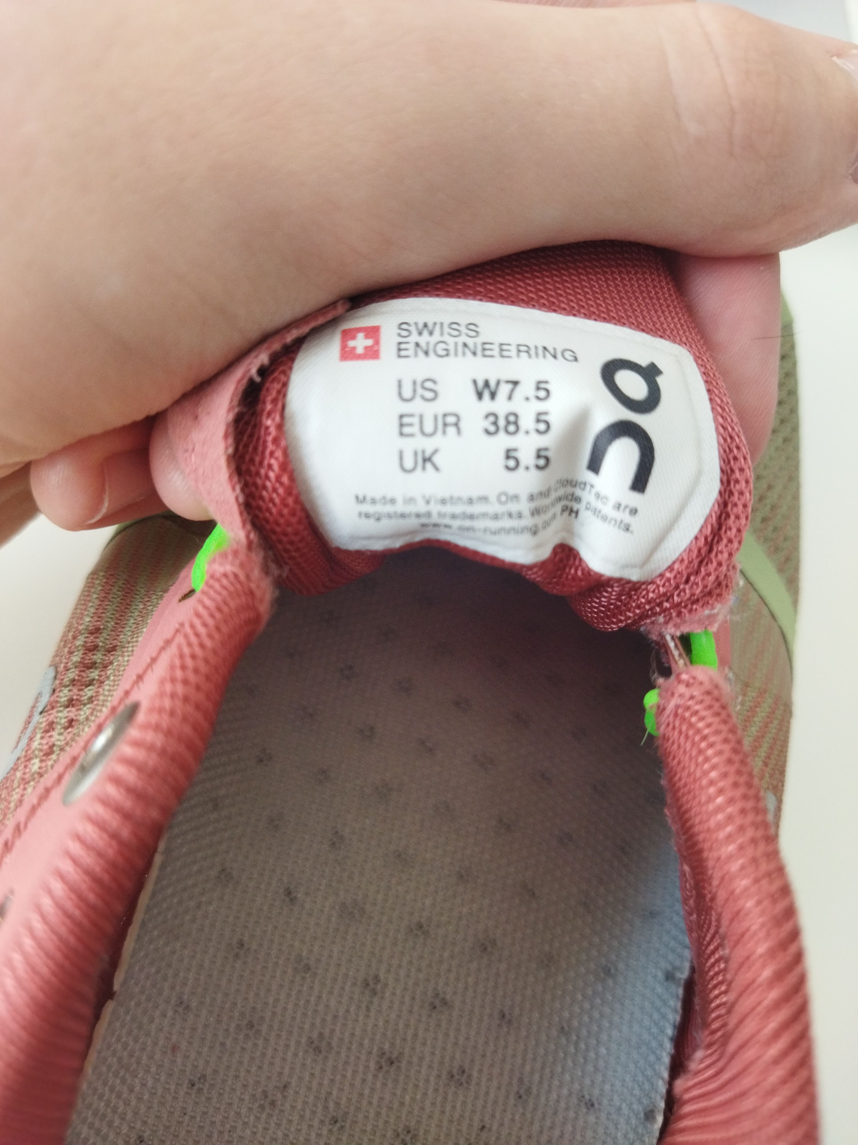 On On Clouds Swiss CloudTec Helion EU 38.5 Run Shoes UK 5.5 Size US 7.5 / IT 37.5 - 7 Thumbnail