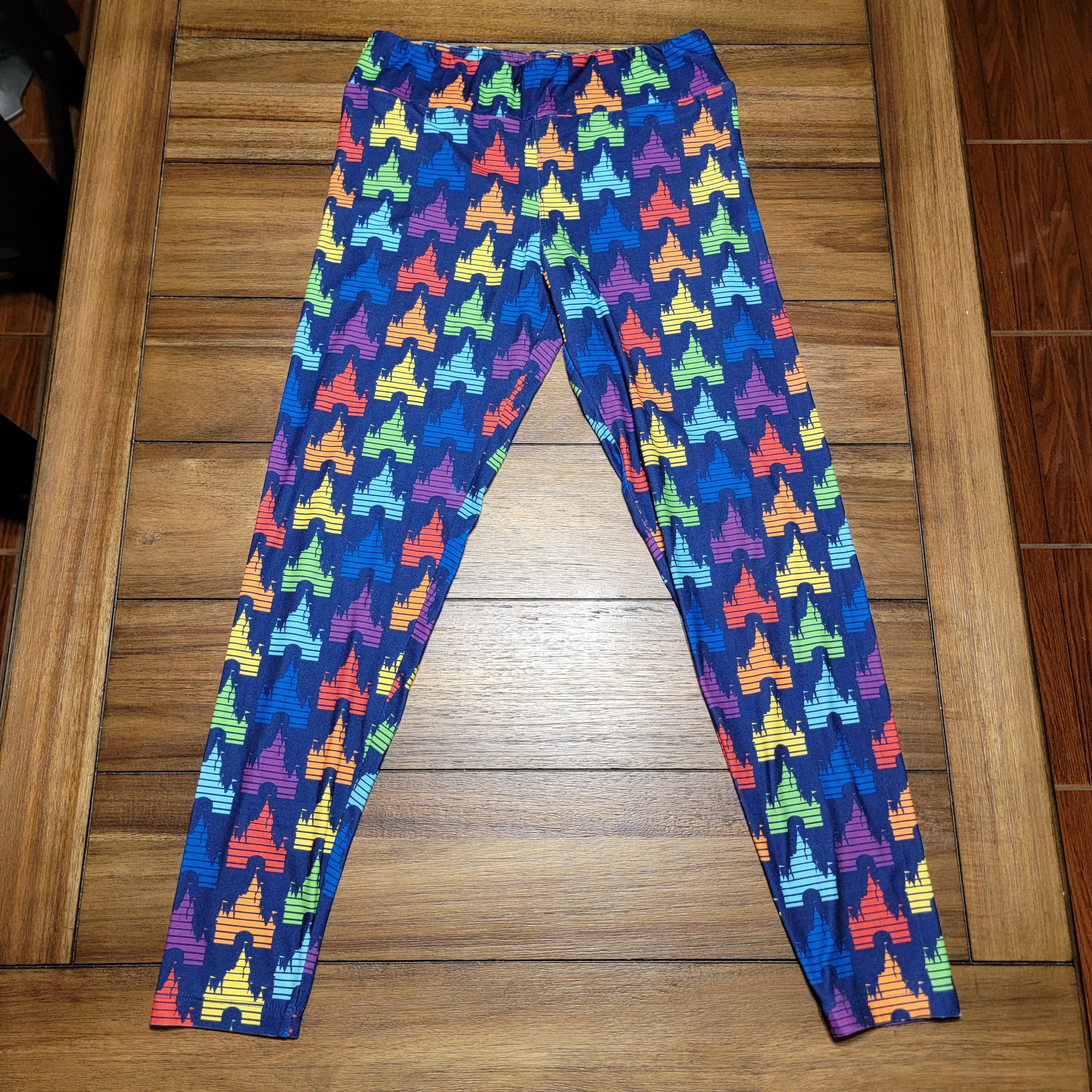 Disney Authentic Disney Parks Castle Logo Leggings - Size Medium Size 27" / US 4 / IT 40 - 1 Thumbnail