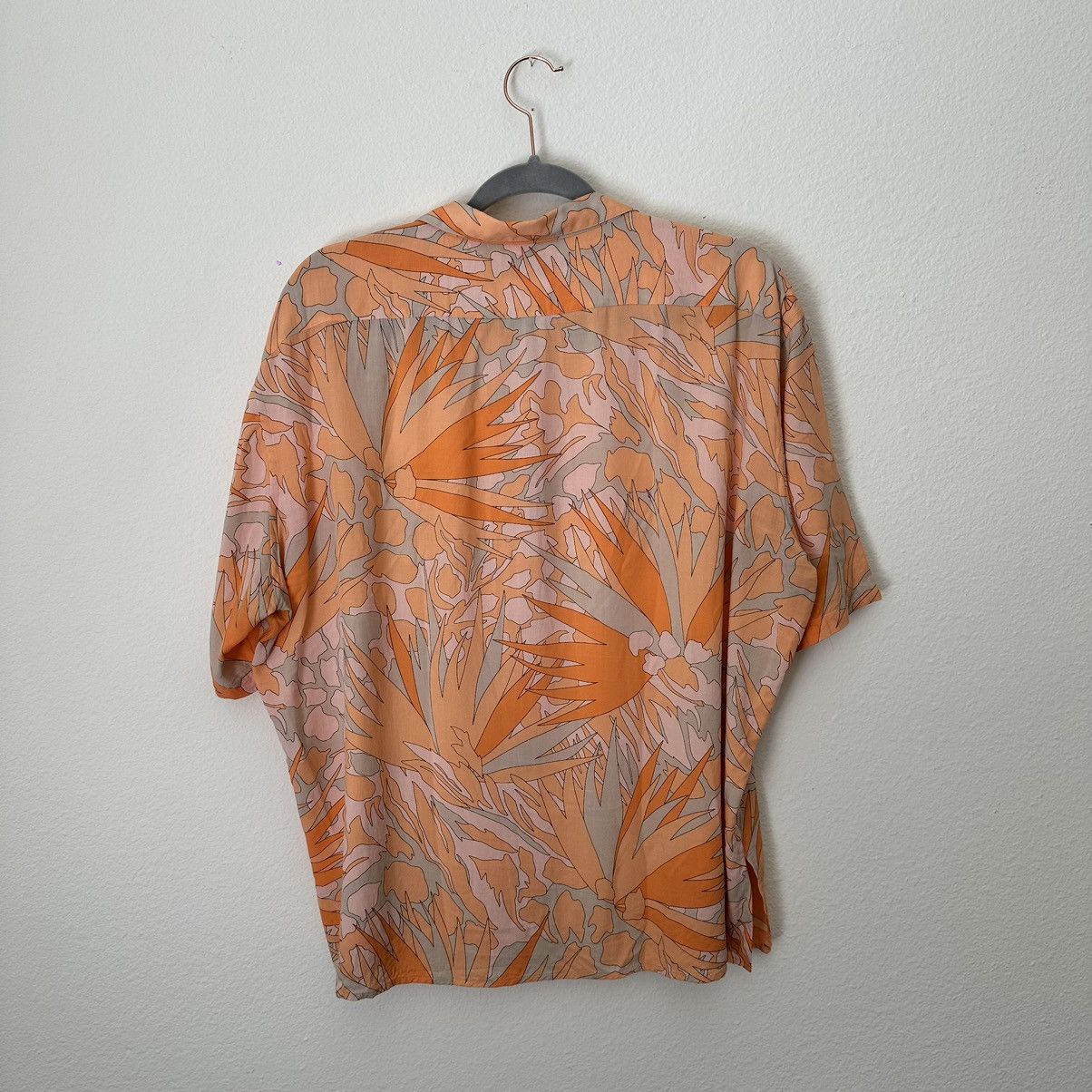 Saint Laurent Paris Saint Laurent 2019 Floral Print Shirt Size US L / EU 52-54 / 3 - 4 Thumbnail