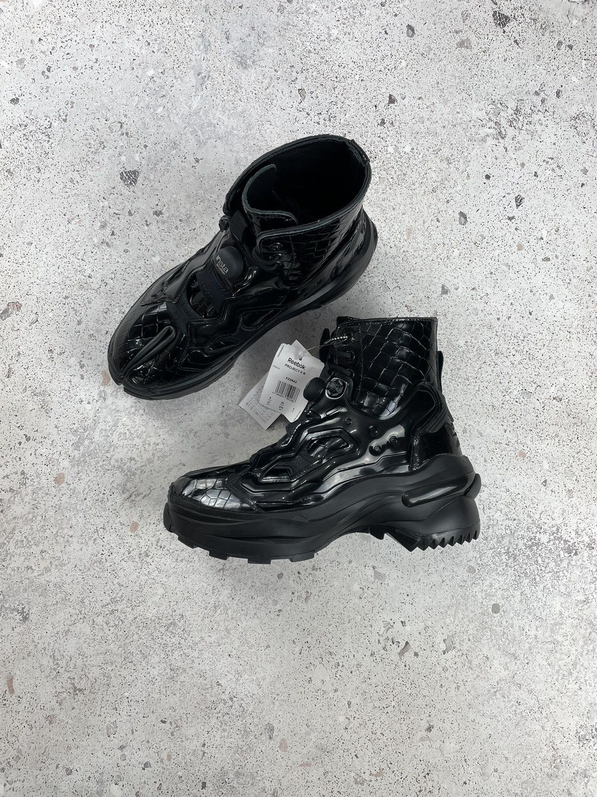 image of Maison Margiela x Reebok Tabi Instapump Fury Oxford High Shoes in Black, Men's (Size 7)