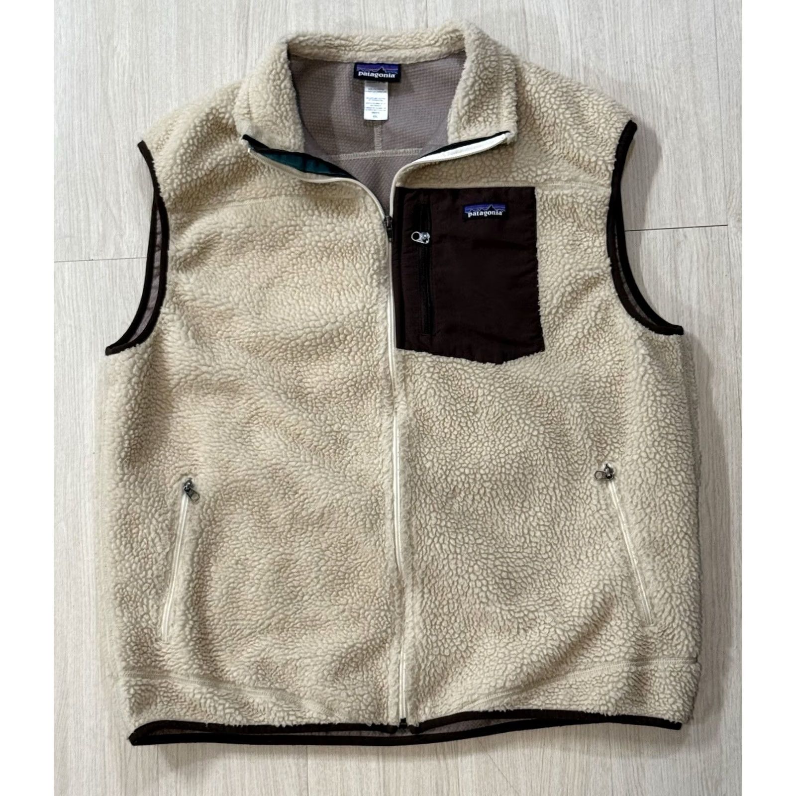 Patagonia VINTAGE Patagonia Men's Vest Classic Retro-X XX-Large Deep Pile Beige Zip Pocket Windbreaker All Seasons Outdoor Hiking Retro 2014 Collection Mens Size US XXL / EU 58 / 5 - 3 Thumbnail