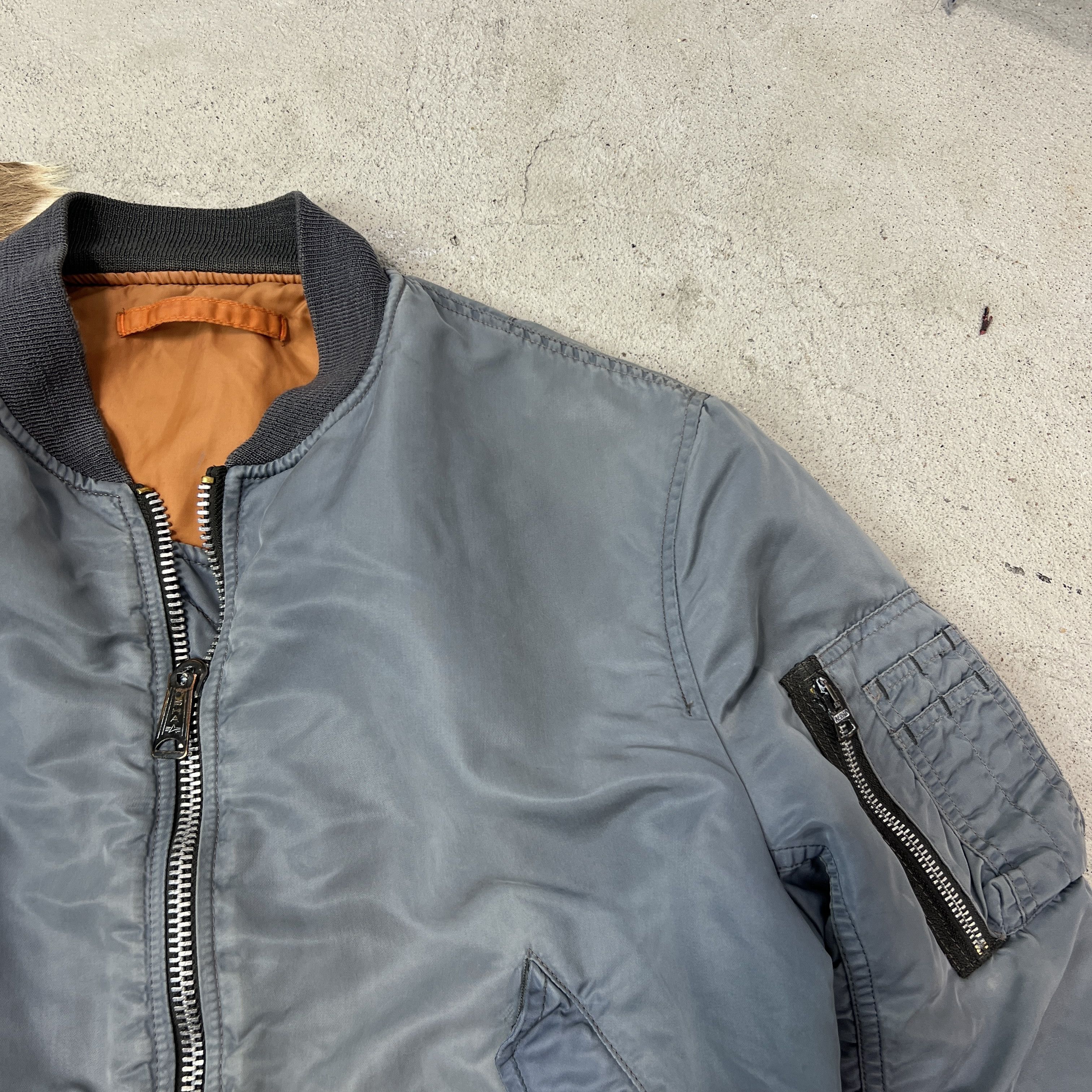 Alpha Industries Vintage Faded Washed Alpha Industries Bomber Jacket 90s Size US S / EU 44-46 / 1 - 3 Thumbnail