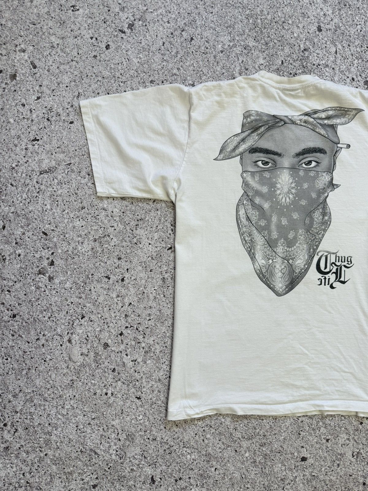 Band Tees × Rap Tees × Vintage Vintage 90’s Thug Life Rap Tough Face Tupac Bandana T-Shirt Size US XL / EU 56 / 4 - 7 Thumbnail