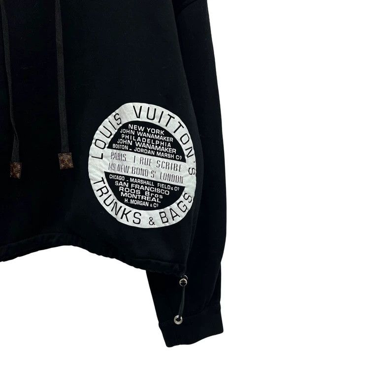 Louis Vuitton Louis Vuitton Logo print hooded long sleeve sweatshirt Size US S / EU 44-46 / 1 - 3 Thumbnail