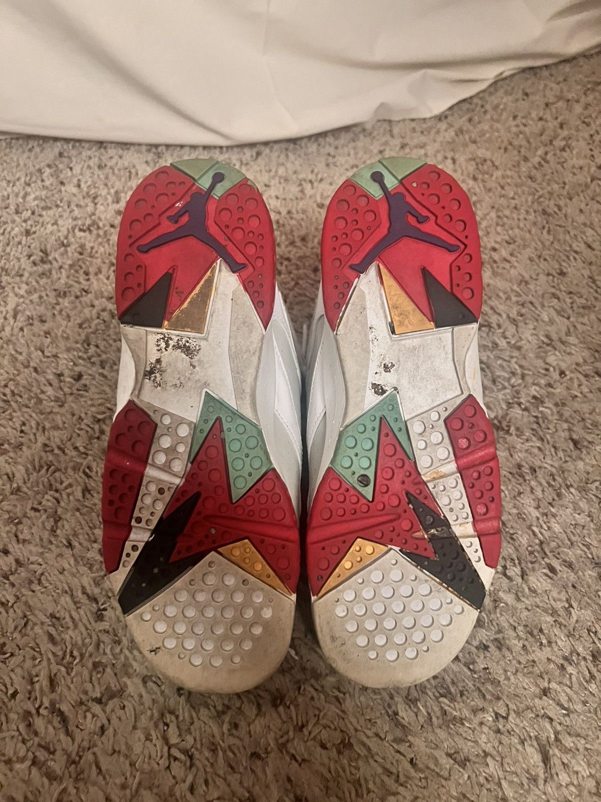 Jordan Brand × Nike Jordan 7 Retro Hare (2015) (GS) Size US 5.5 / EU 38 - 4 Thumbnail