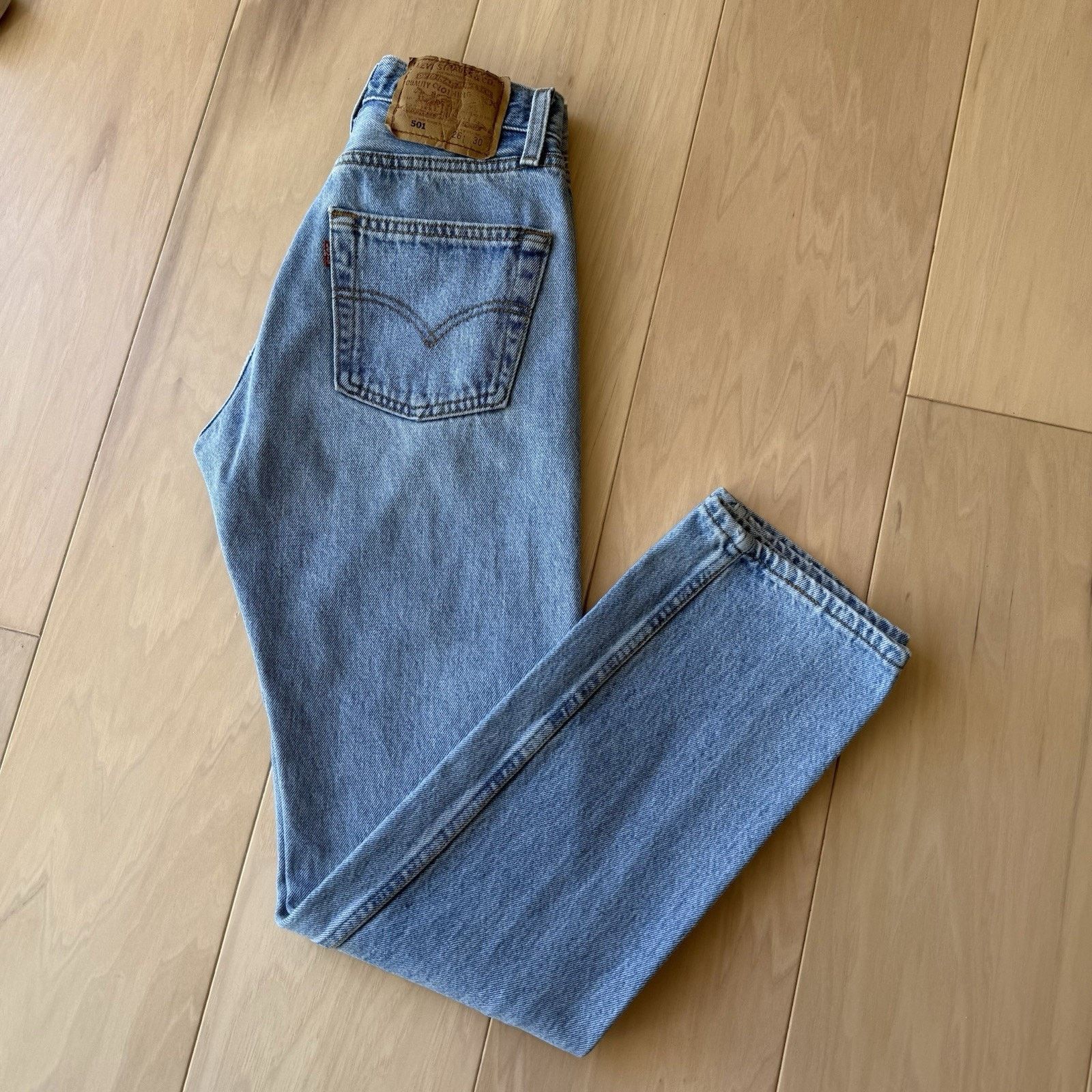Levi's × Vintage Vintage Levis 501 Jeans 24 Blue 90s Denim Made in USA Size US 26 / EU 42 - 9 Thumbnail