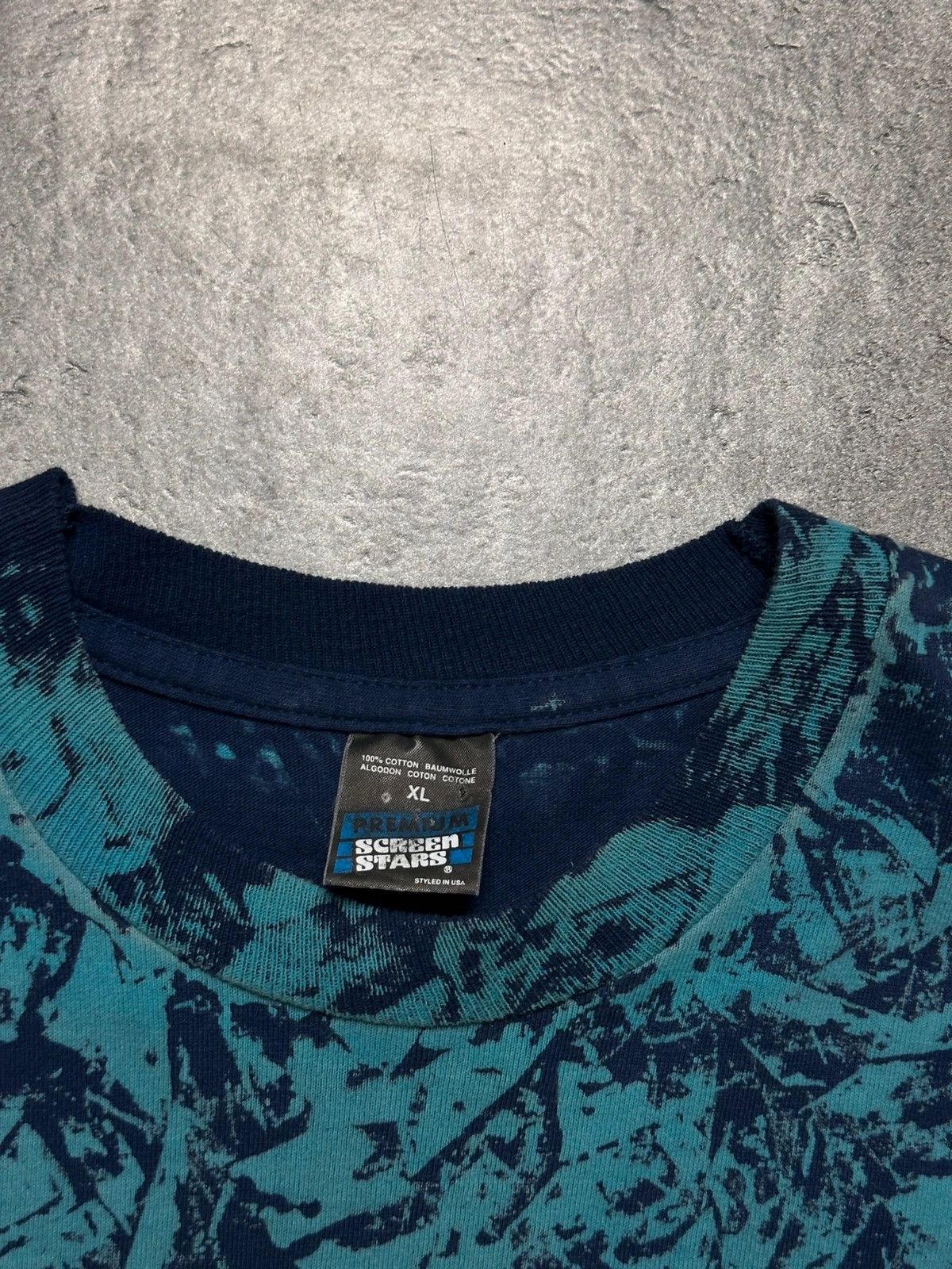 Vintage 90s lizard fullprint r shirt exotic