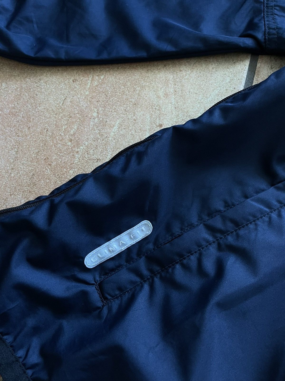 Nike × Vintage Nike Vintage Y2K Nylon Track Jacket Size US XL / EU 56 / 4 - 3 Thumbnail