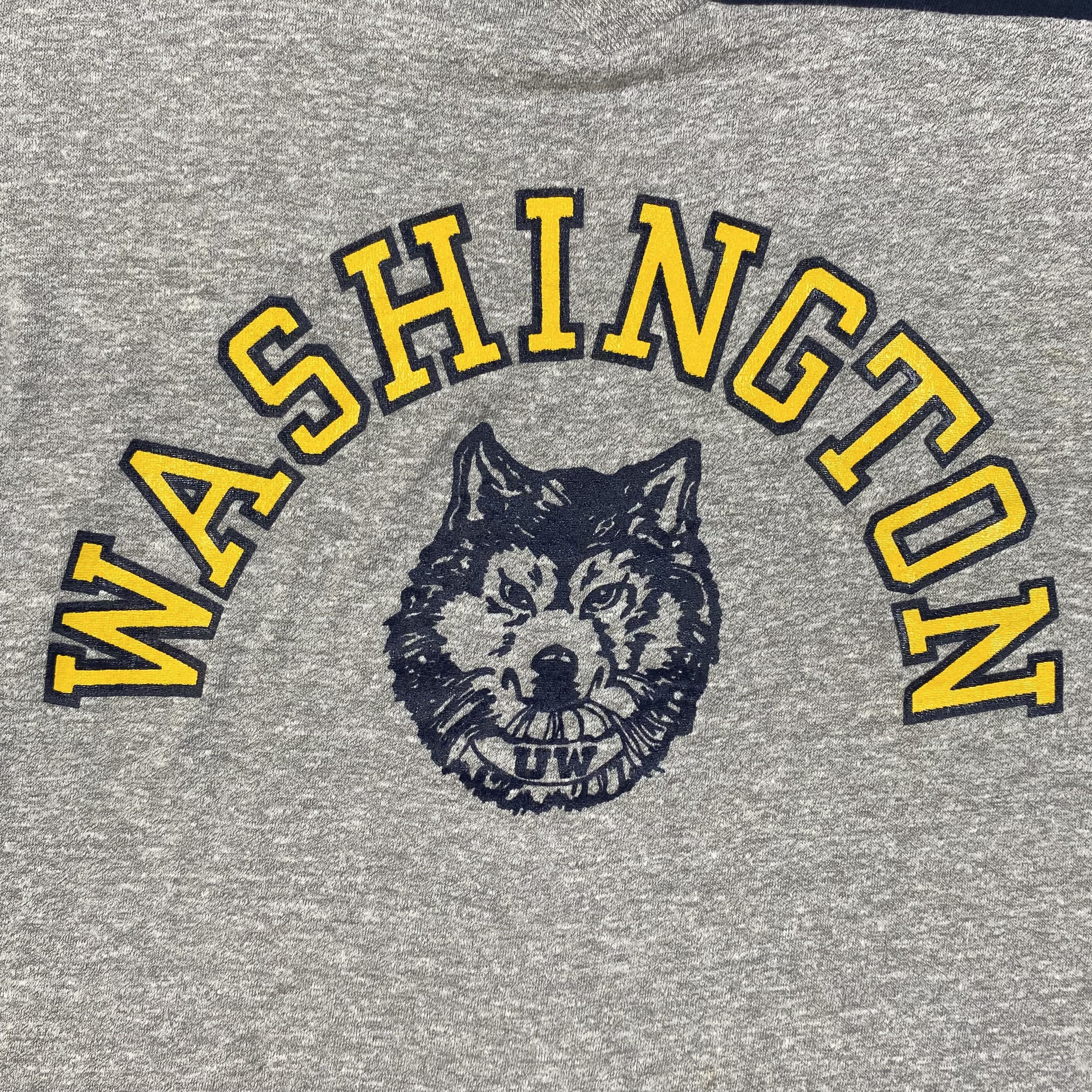 Champion Vintage Champion Washington Huskies V-Neck T-Shirt-M048 Size US M / EU 48-50 / 2 - 6 Thumbnail