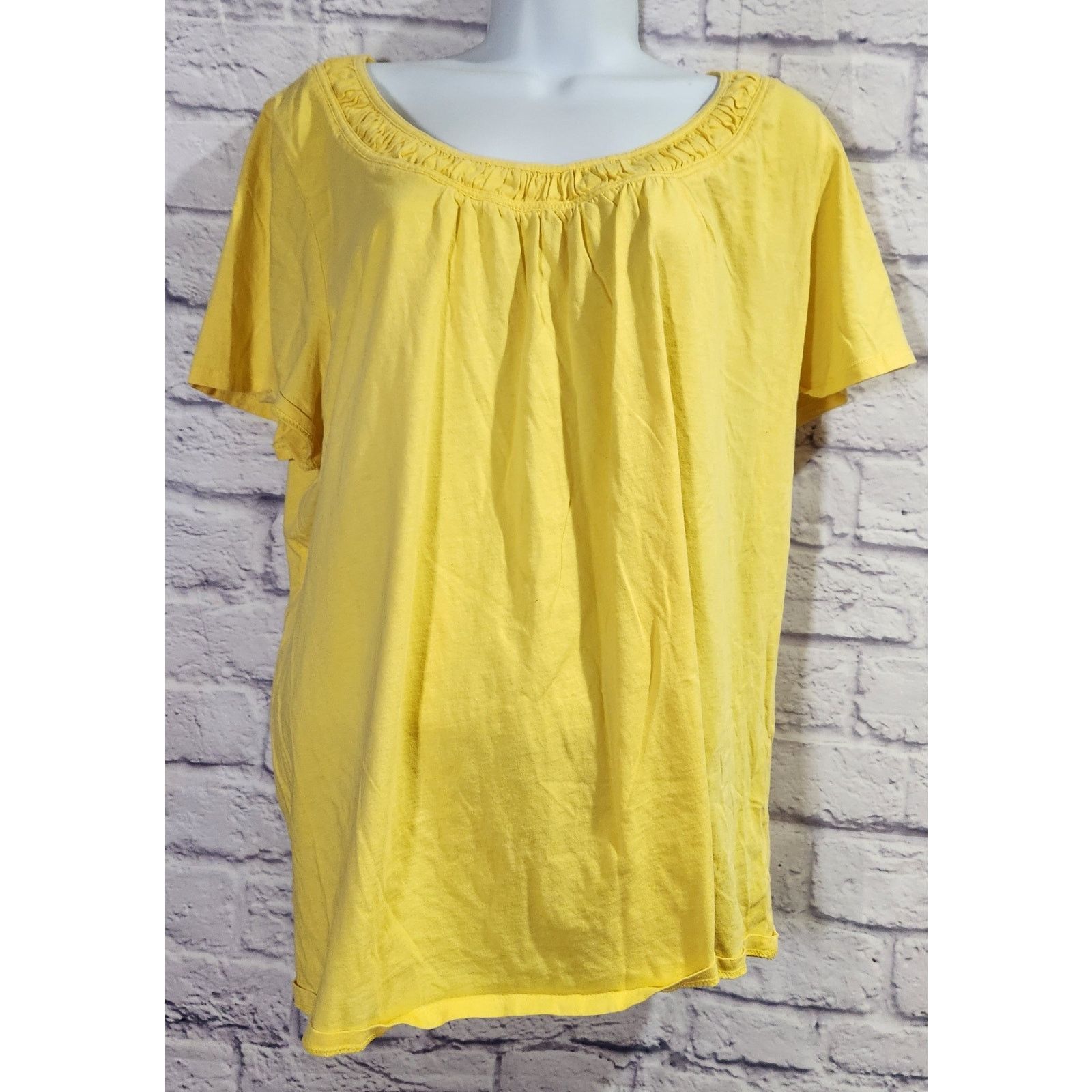 Other Cacique Intimates Yellow Pleated Round Neck Sleep Top 18 20 Size XL / US 12-14 / IT 48-50 - 1 Thumbnail