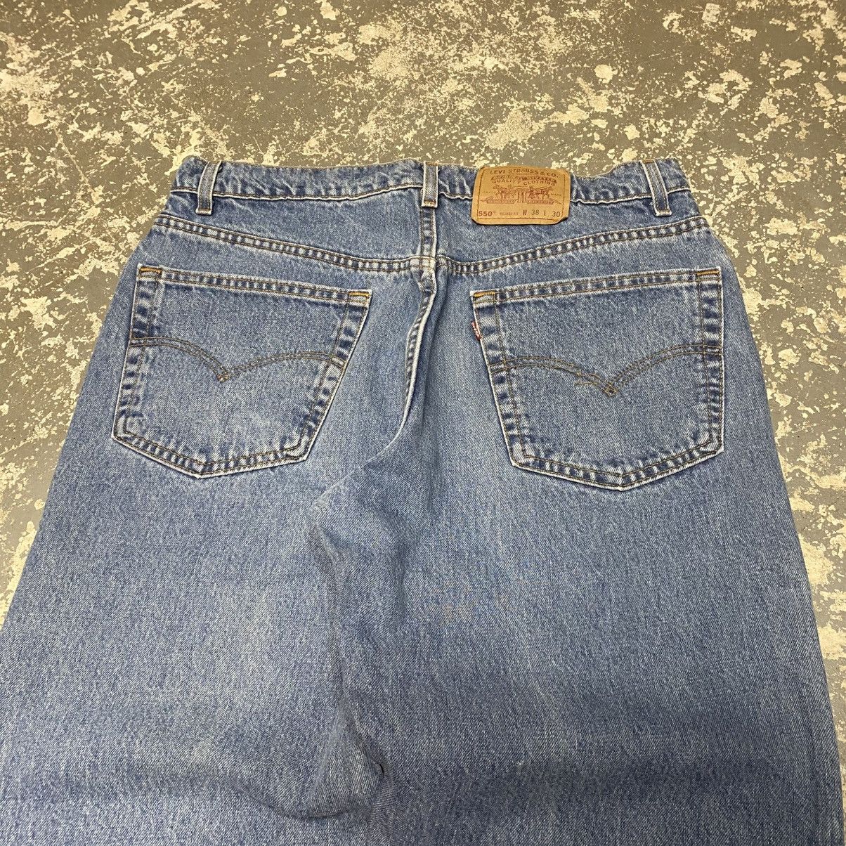 Levi's × Vintage Vintage Levi’s 550 Relaxed Fit Blue Denim Jeans USA 90s Size US 35 - 8 Thumbnail