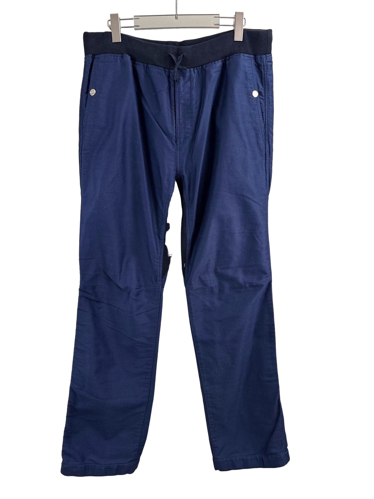 Louis Vuitton Louis Vuitton America's Cup Navy Trousers 30 Size US 30 / EU 46 - 1 Thumbnail