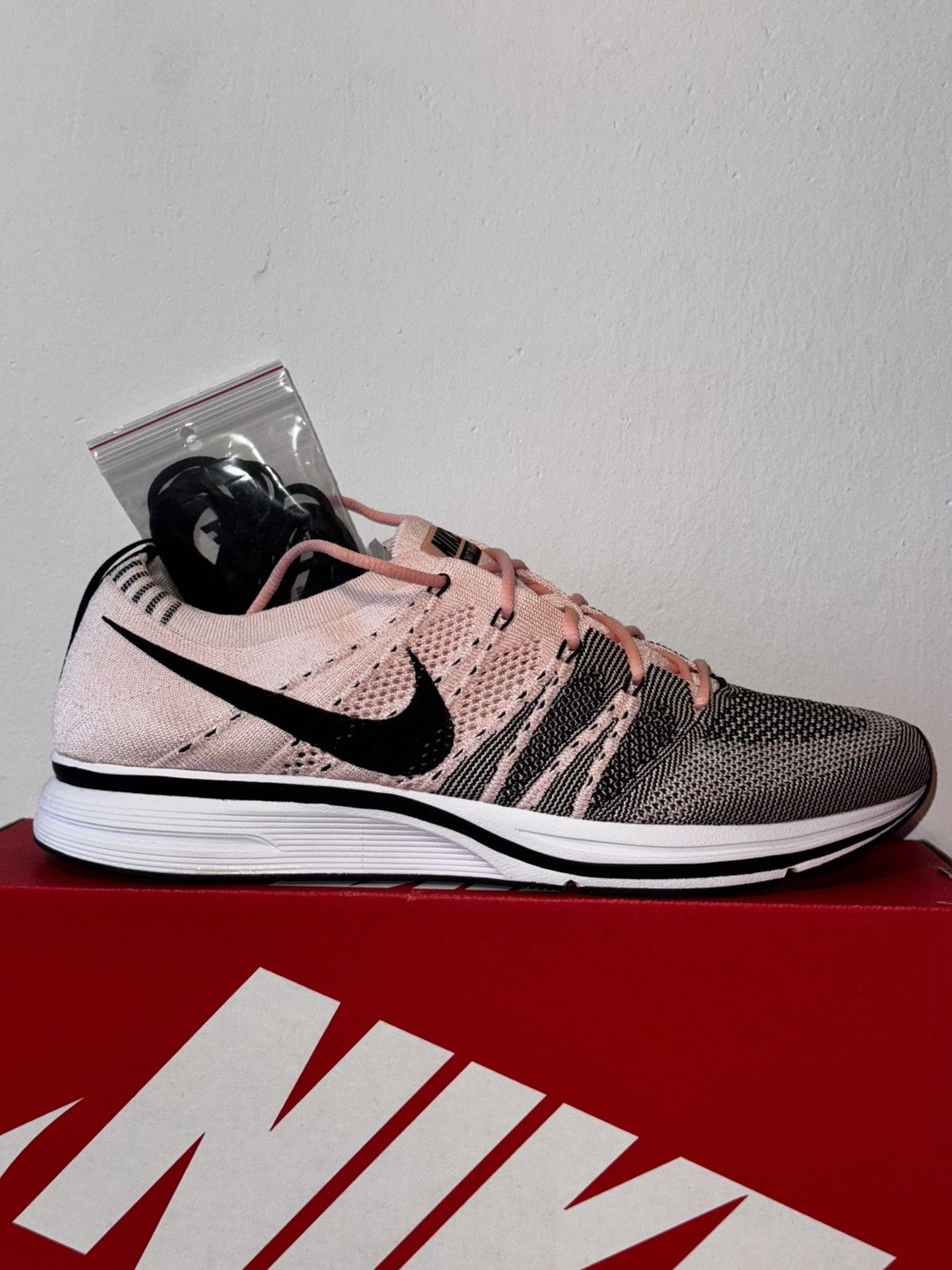 Nike Nike Trainer “Sunset Tint” 44.5 EU / 10.5 US – NEW+ BOX Size US 10.5 / EU 43-44 - 4 Thumbnail