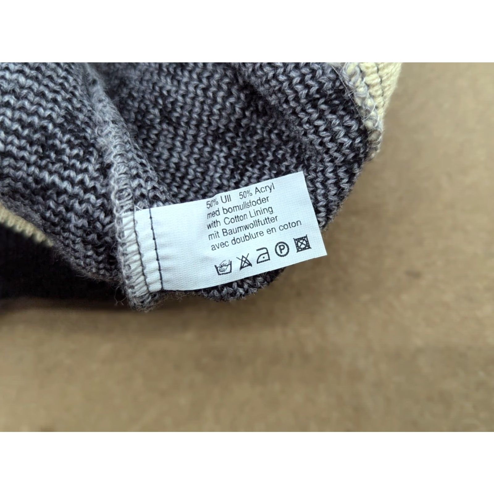 Vintage Unbranded Wool Blend Beanie Hat One Size Ear Flap Fair Isle Blue Unisex Adults Knit Mens Womens Boys Girls Size ONE SIZE - 5 Thumbnail
