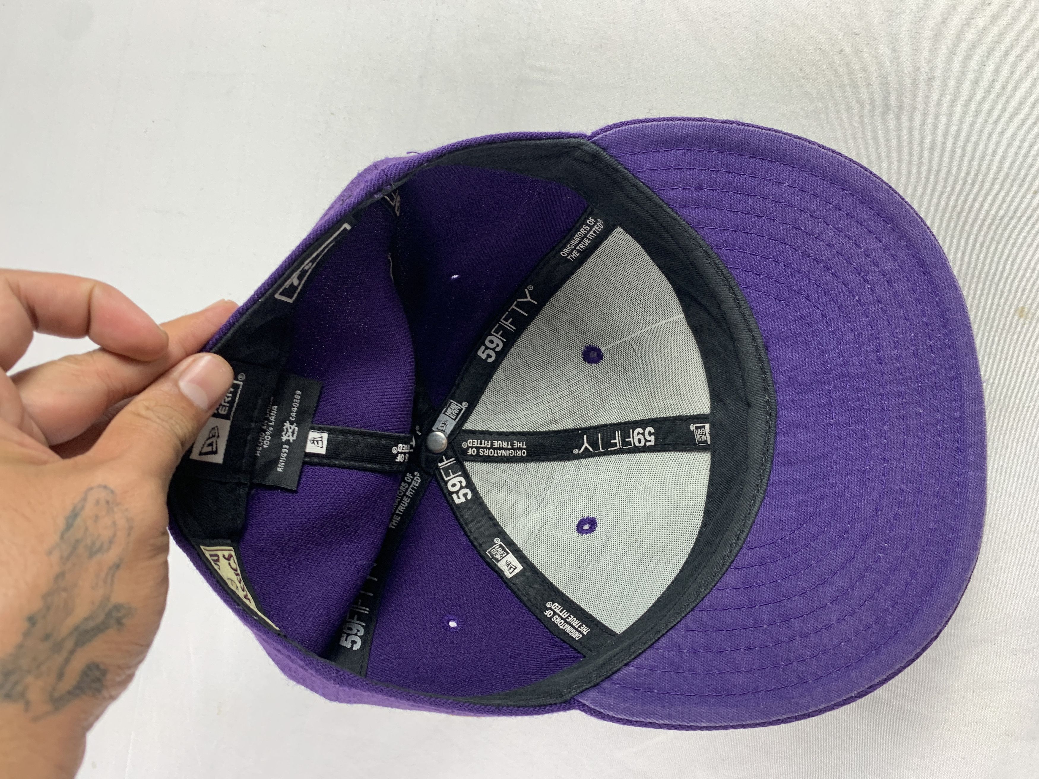 NBA Los Angeles Lakers by New Era Purple Fitted NBA Cap (56,8) Size ONE SIZE - 10 Thumbnail