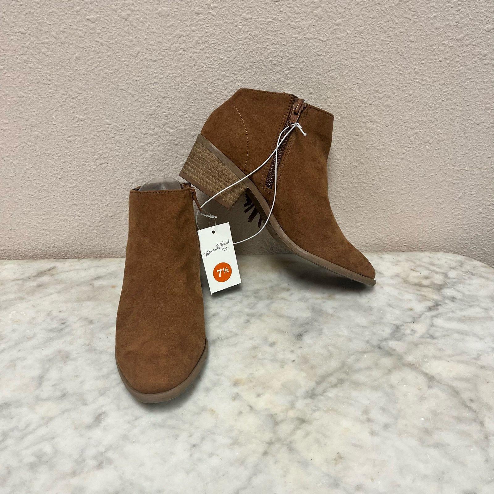 Other Universal Thread brown suede fringe ankle boots NWT Size US 7.5 / IT 37.5 - 2 Thumbnail