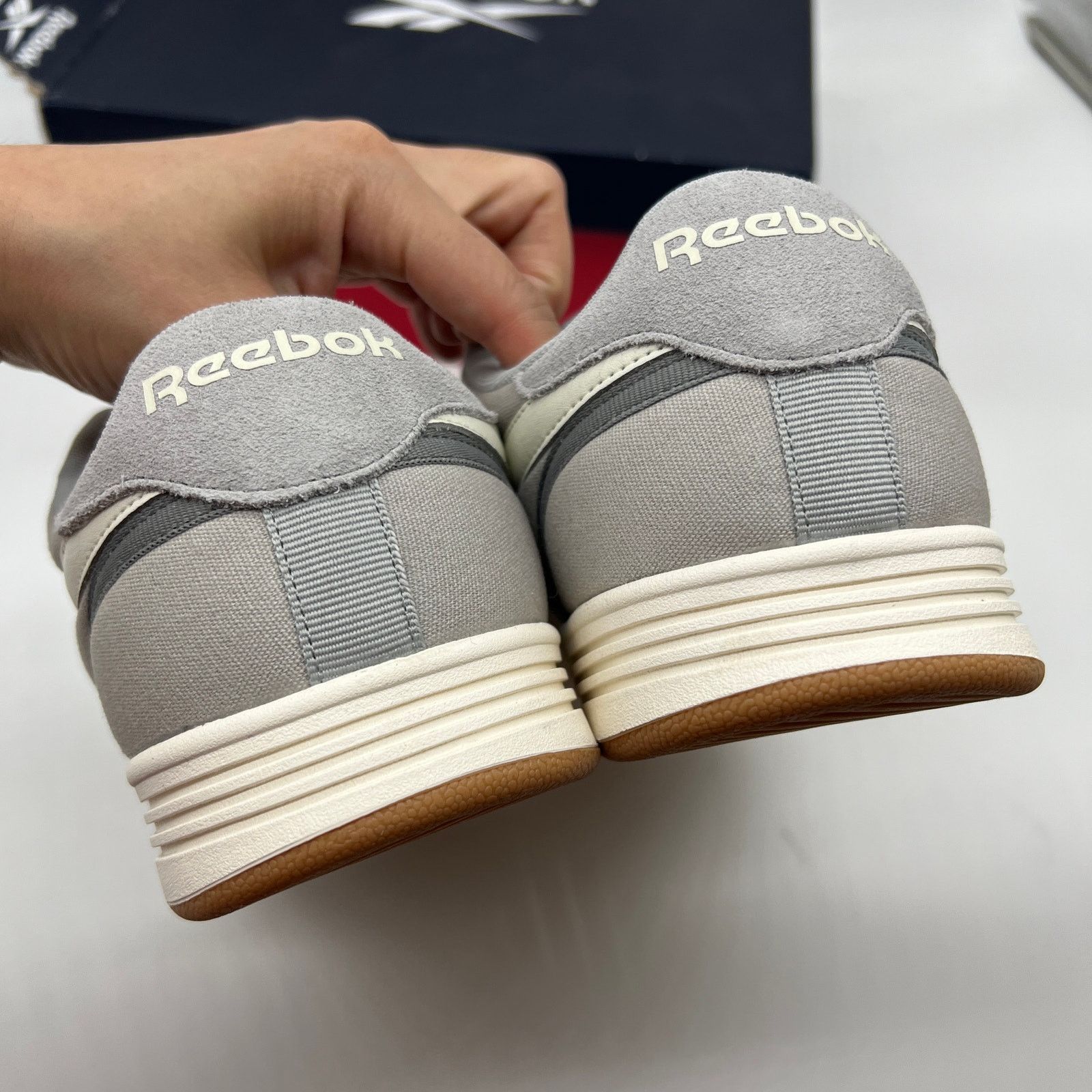 Reebok Reebok Unisex-Adult Court Advance Canvas Sneaker S Size US 9 / EU 42 - 6 Thumbnail