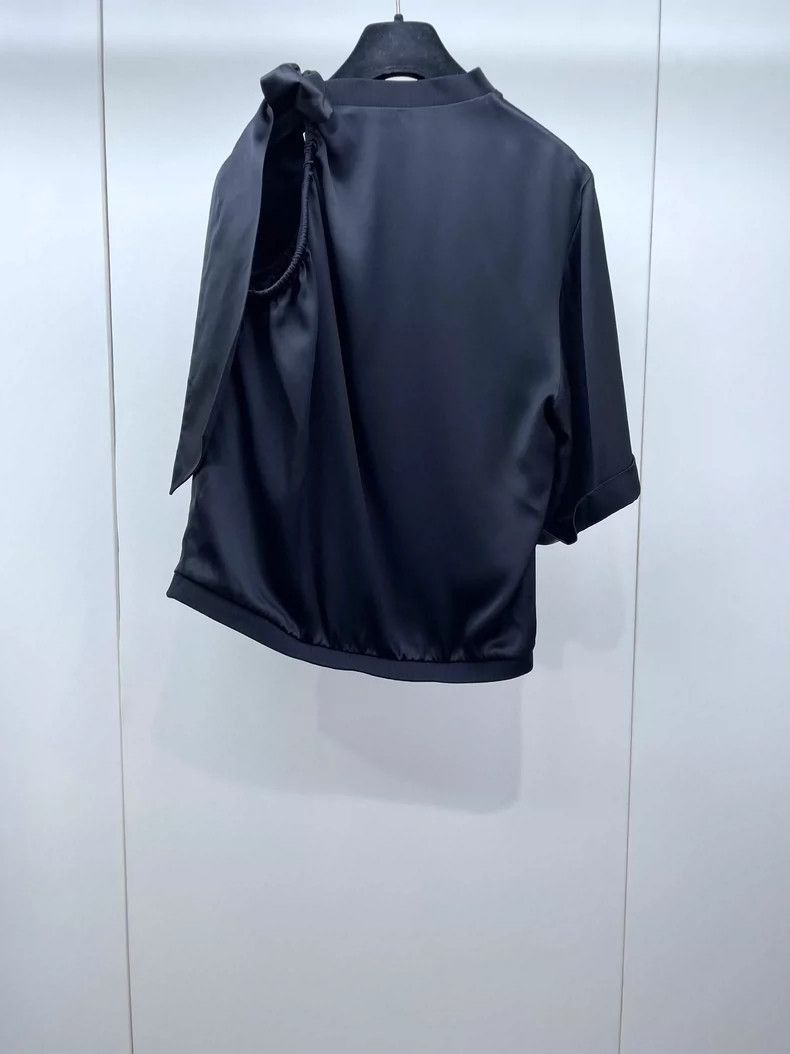 Chanel Chanel OffShoulder Silk Short Sleeve Top -2505 Size US M / EU 48-50 / 2 - 2 Thumbnail