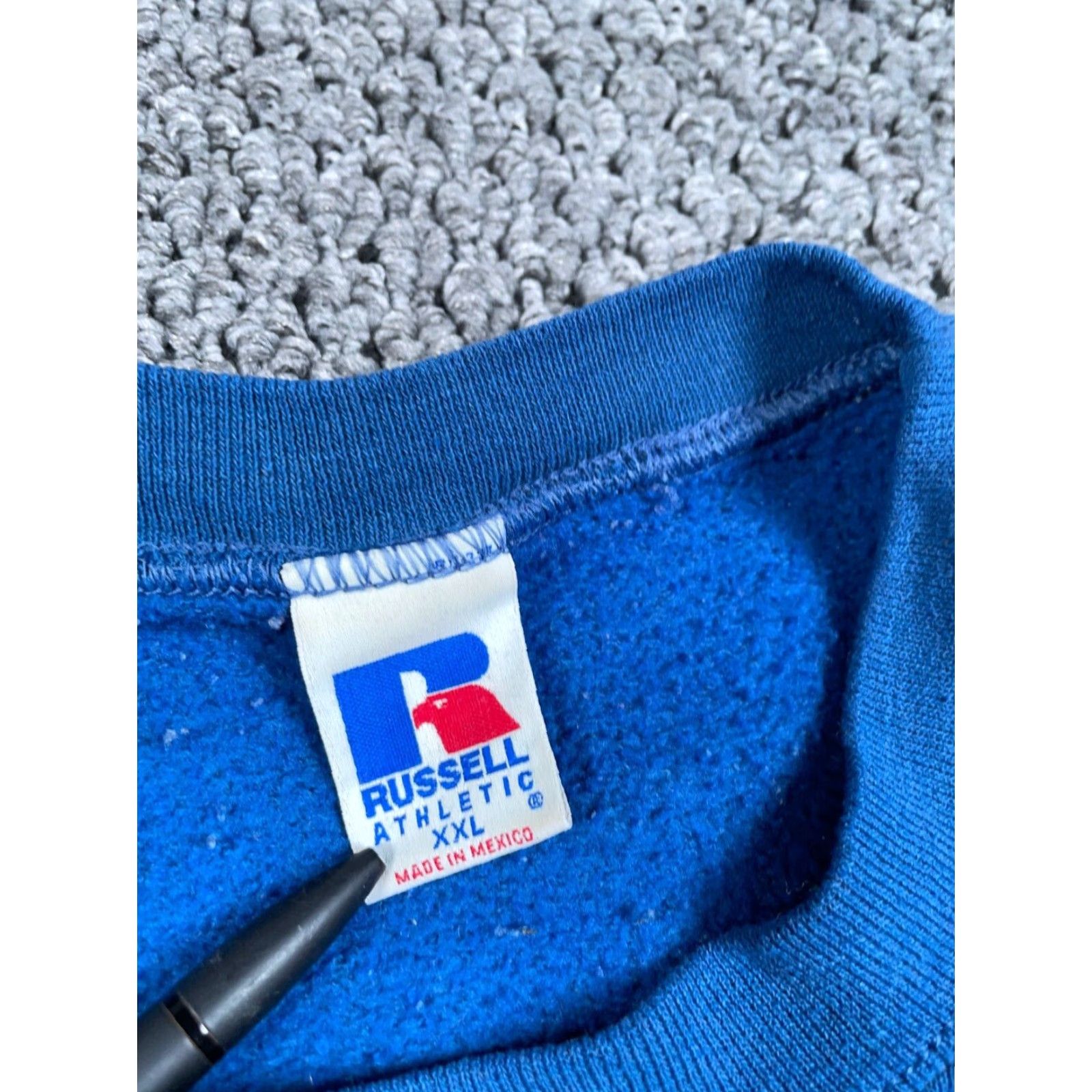 Russell Athletic VTG Russell Athletic Sweatshirt Adult 2XL Blue Crewneck Pullover 50-50 Cotton-Polyester Distressed 90s Mens Size US XXL / EU 58 / 5 - 3 Thumbnail