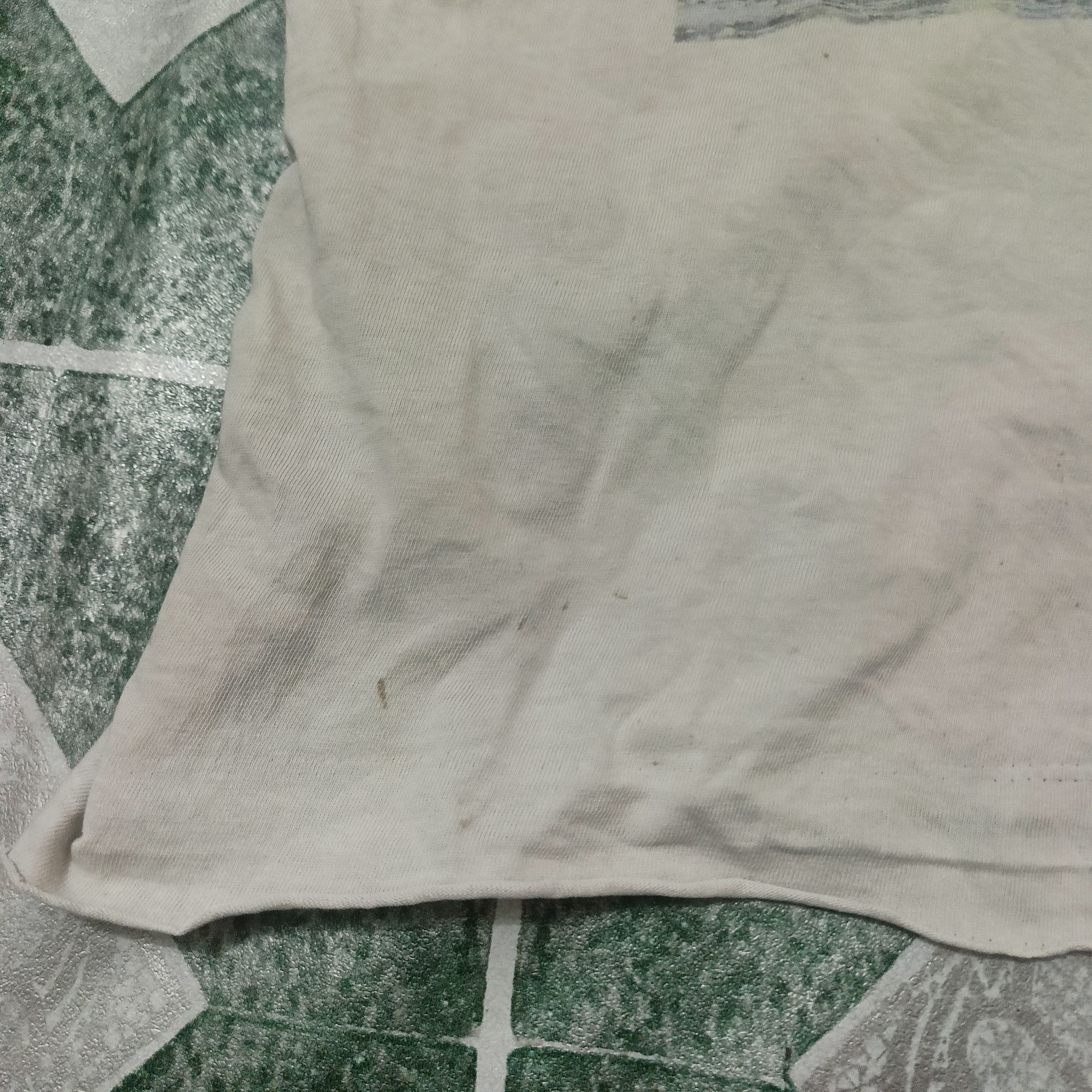 Anime VTG THRASHED Rare Japanese anima Totoro Distressed t shirt Size US M / EU 48-50 / 2 - 6 Thumbnail