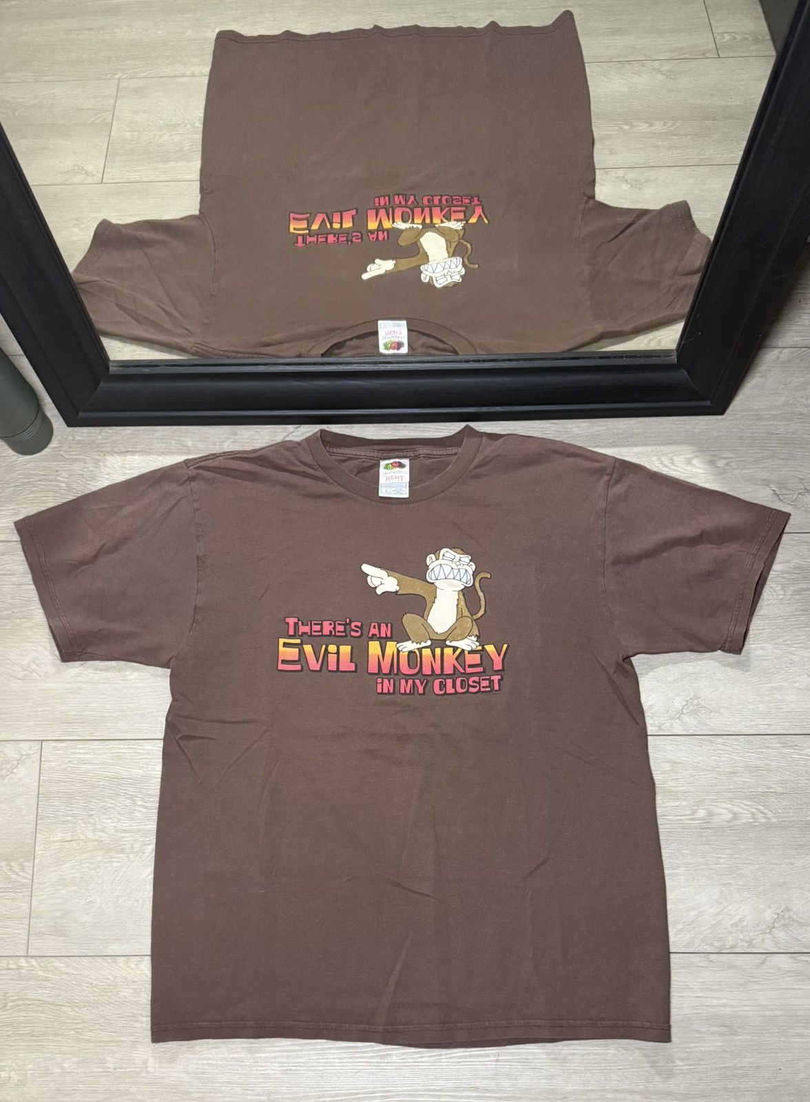 Anvil Y2K 2000s Family Guy “There’s An Evil Monkey In My Closet” Size US L / EU 52-54 / 3 - 1 Thumbnail