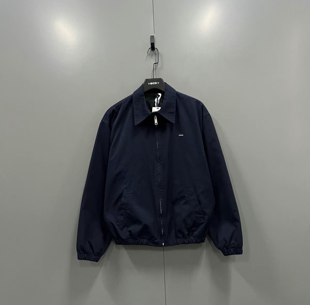 Prada Prada 2025 Letter Logo Shirt Collar Jacket J41 Size US S / EU 44-46 / 1 - 1 Thumbnail