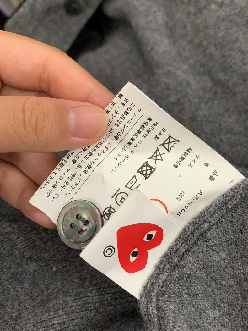 Comme des Garcons Comme Des Garcons Grey classic knitted red heart sweater ca Size US L / EU 52-54 / 3 - 3 Thumbnail