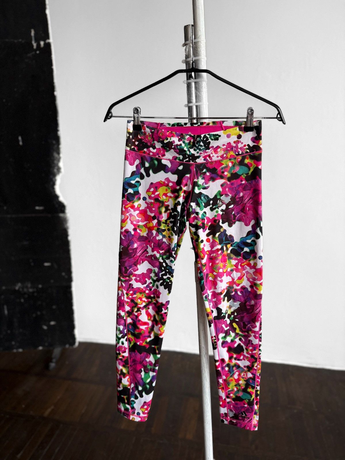 Adidas Adidas Full Print Leggings Multicolor Climalite Training Size 27" / US 4 / IT 40 - 1 Thumbnail