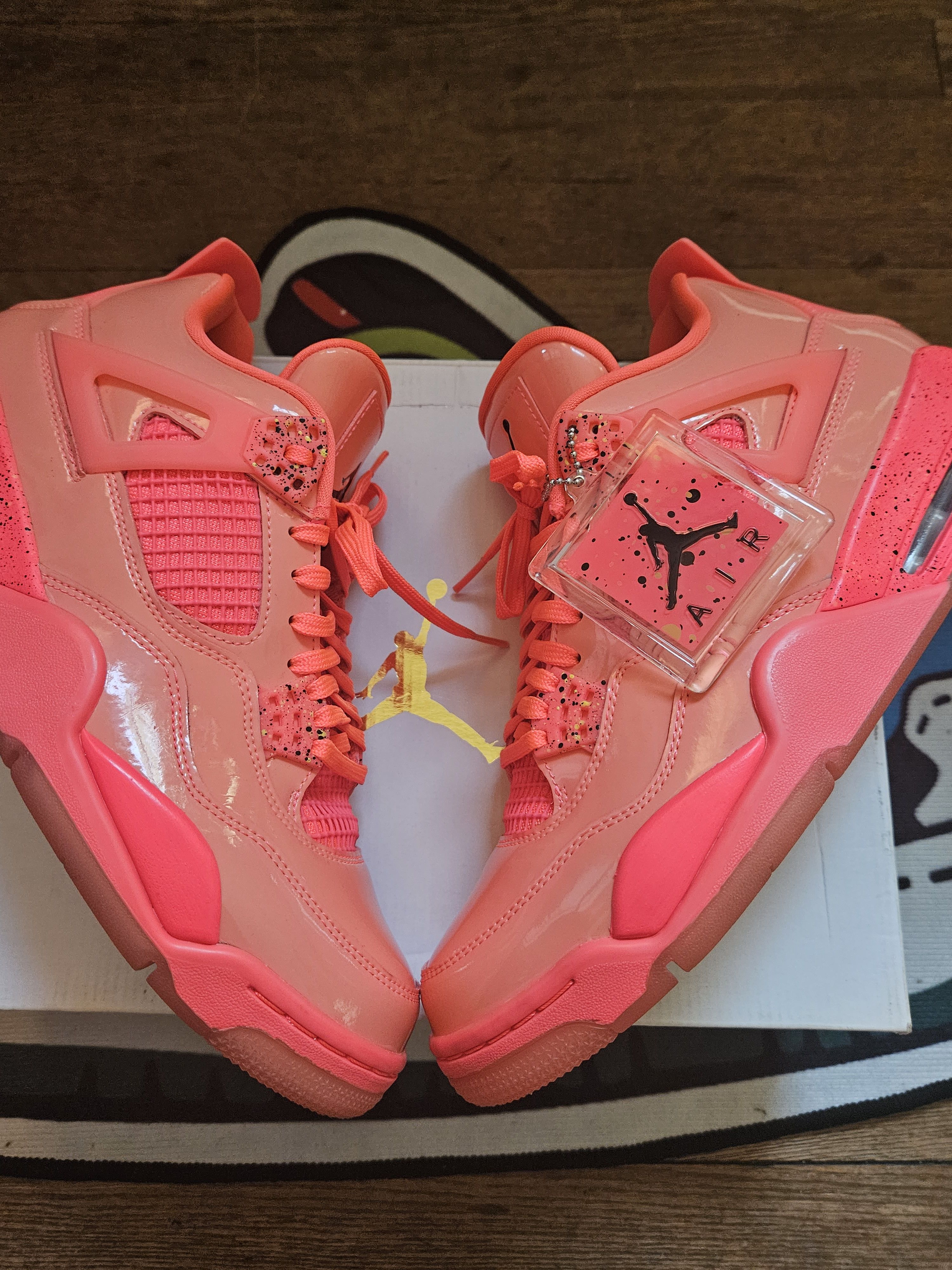 retro 4s hot punch